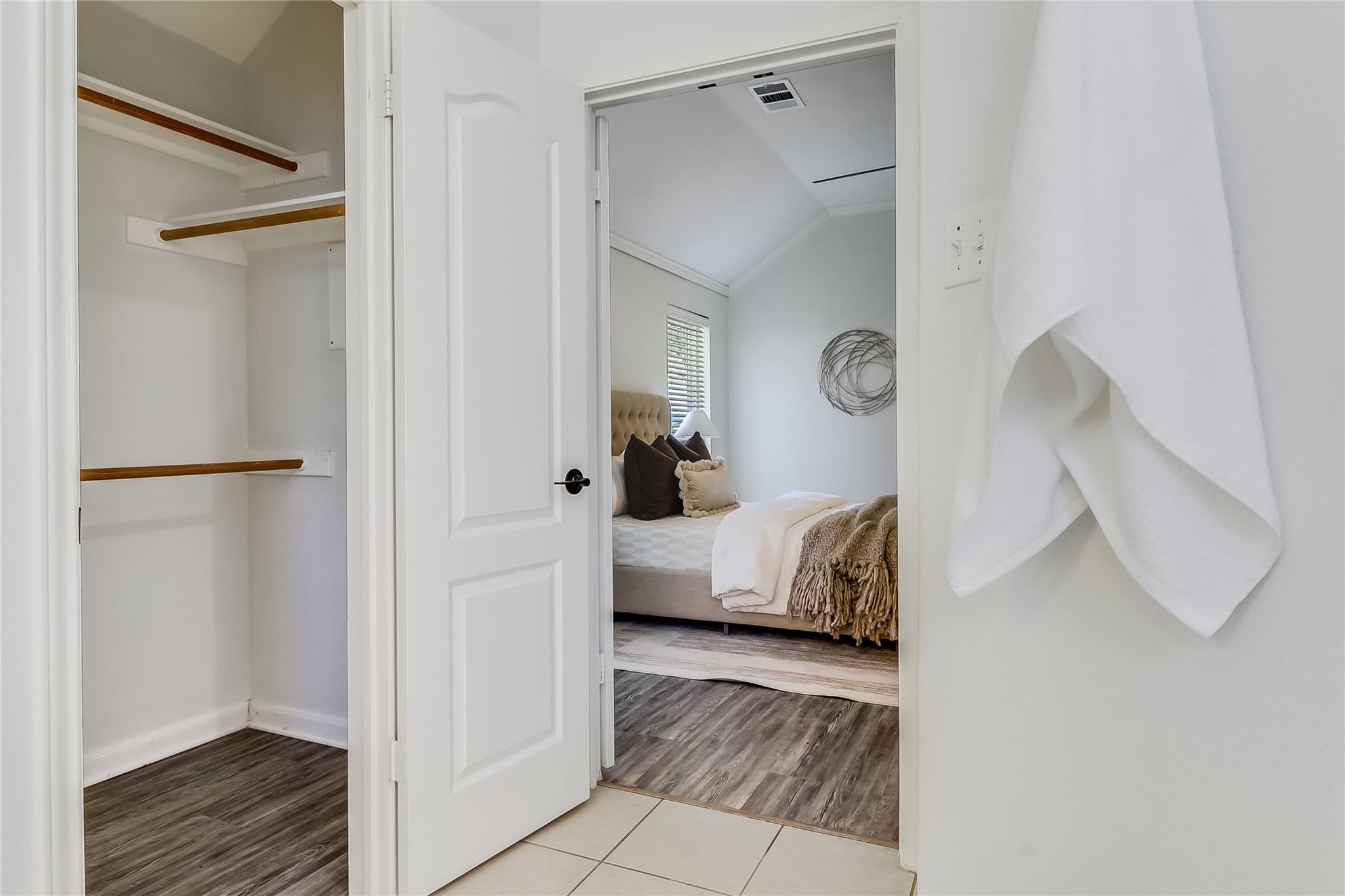 2104 Westfalian Trl, Austin, TX 78732