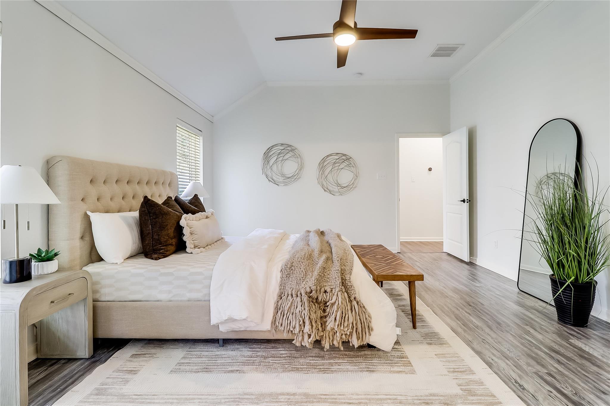 2104 Westfalian Trl, Austin, TX 78732