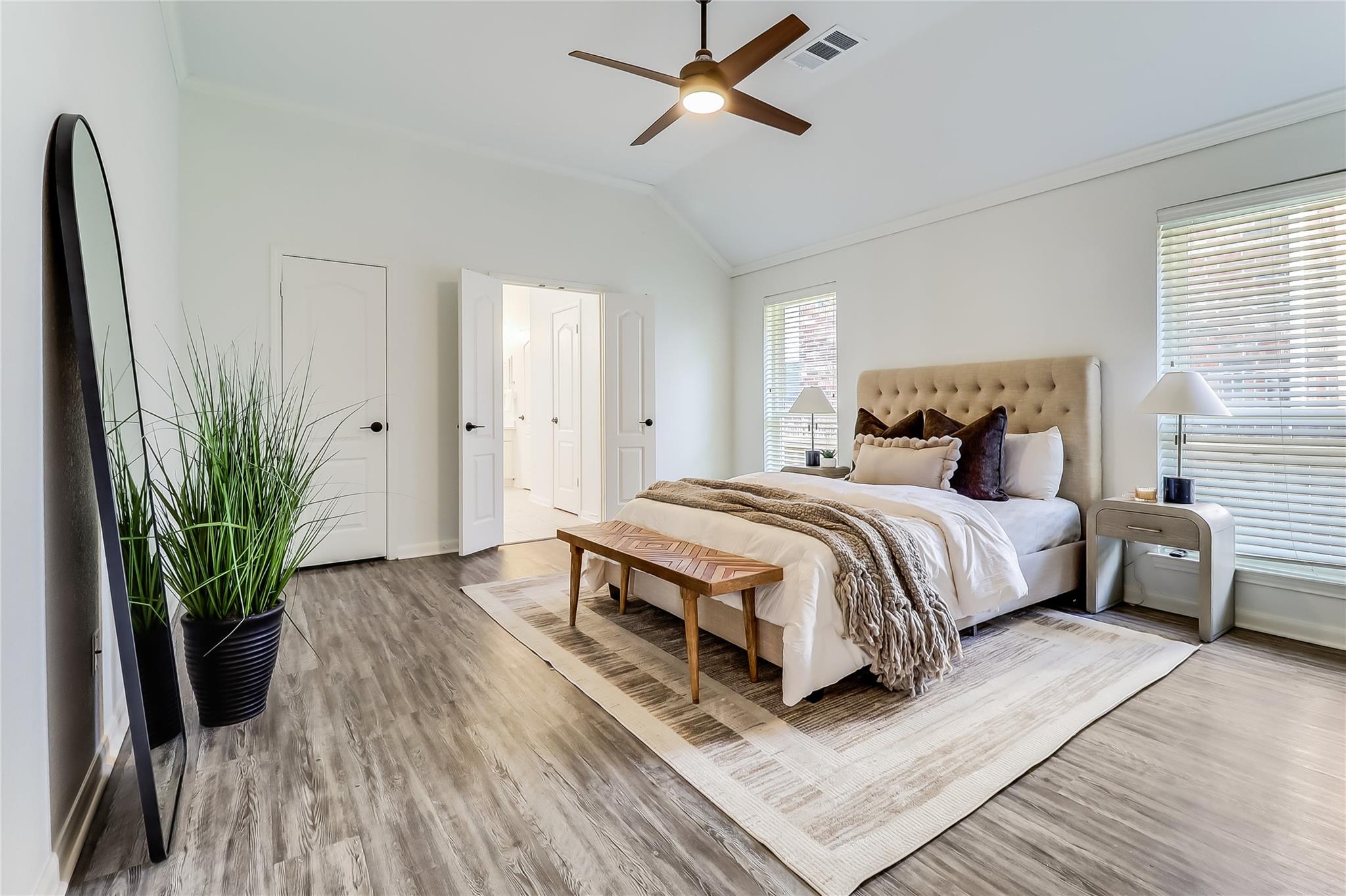 2104 Westfalian Trl, Austin, TX 78732