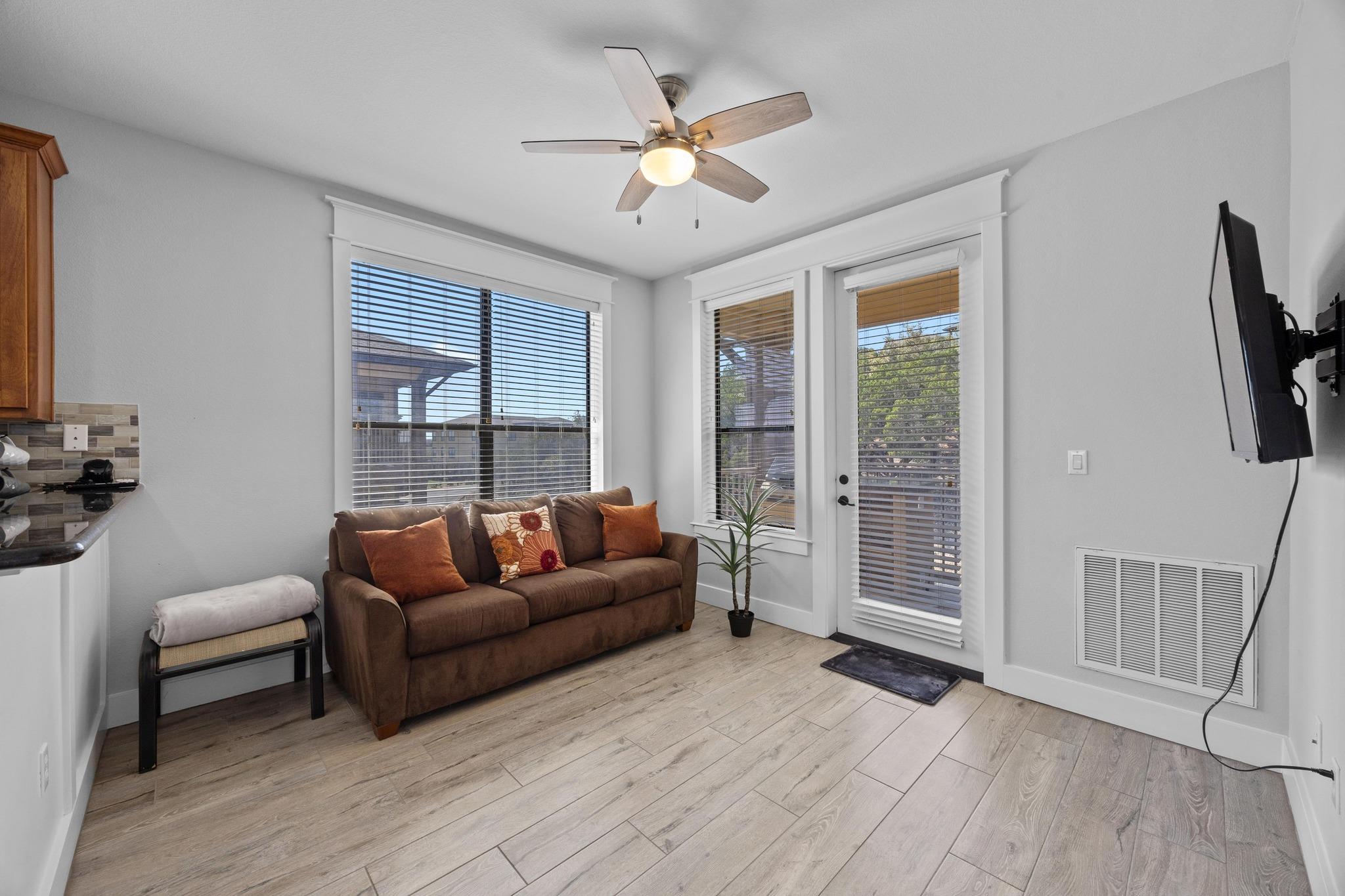 17708 Maritime Point Dr # 301, Jonestown, TX 78645