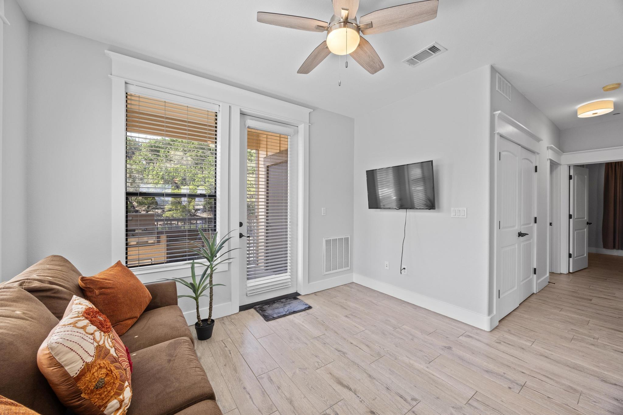 17708 Maritime Point Dr # 301, Jonestown, TX 78645