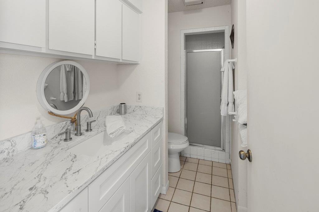 1104 The Cape Rd # 2, Horseshoe Bay, TX 78657