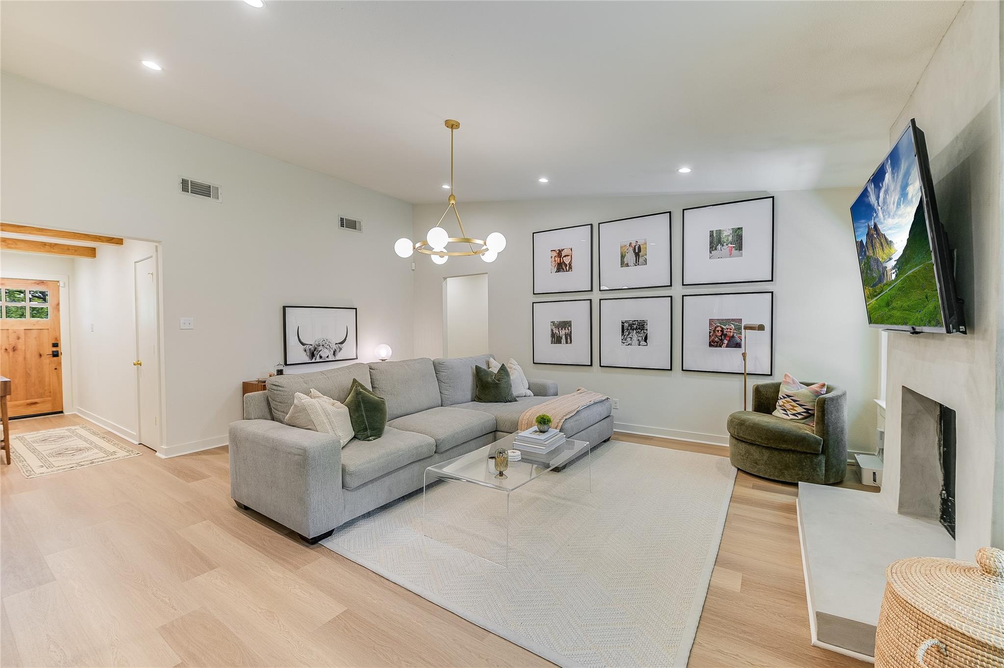 3311 Harpers Ferry Ln, Austin, TX 78745