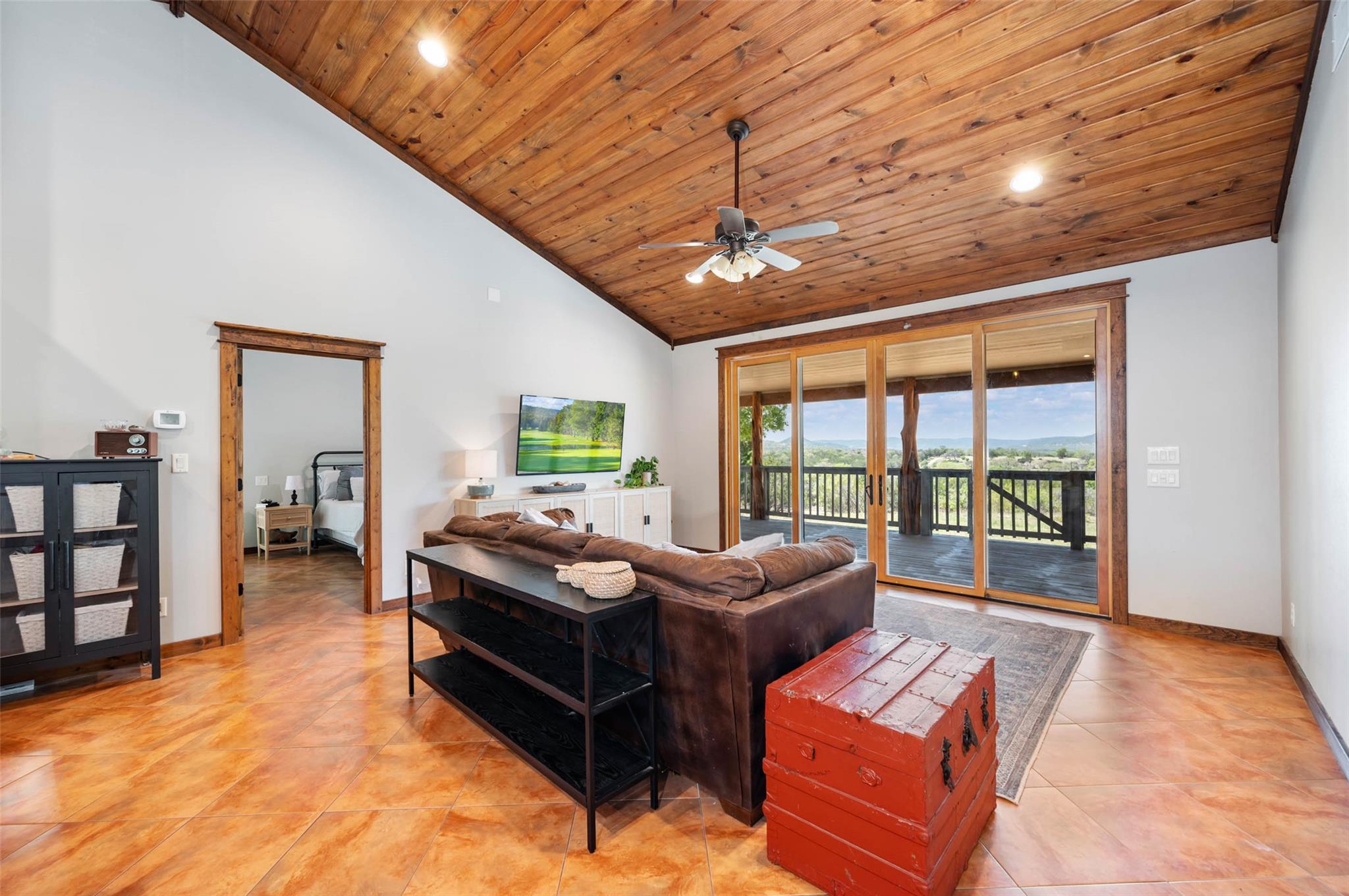 728 Upper Moffett Rd, Medina, TX 78055