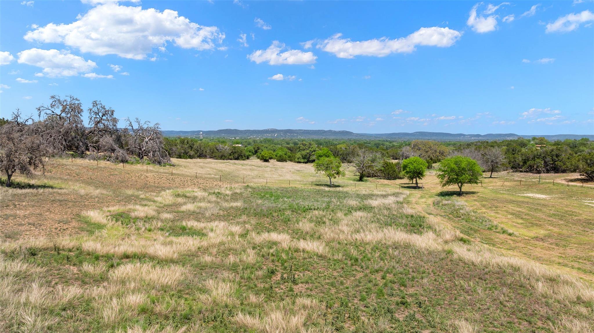728 Upper Moffett Rd, Medina, TX 78055