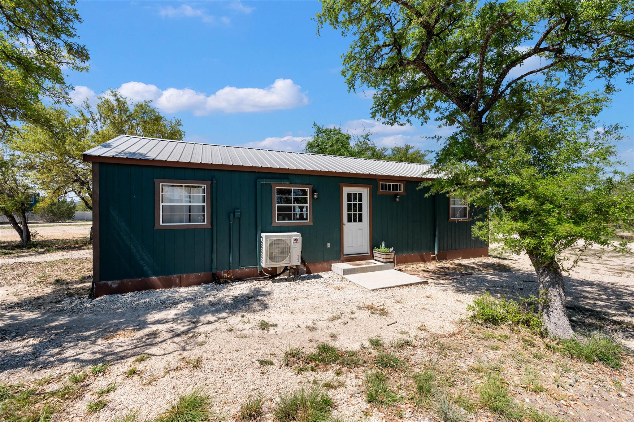 728 Upper Moffett Rd, Medina, TX 78055