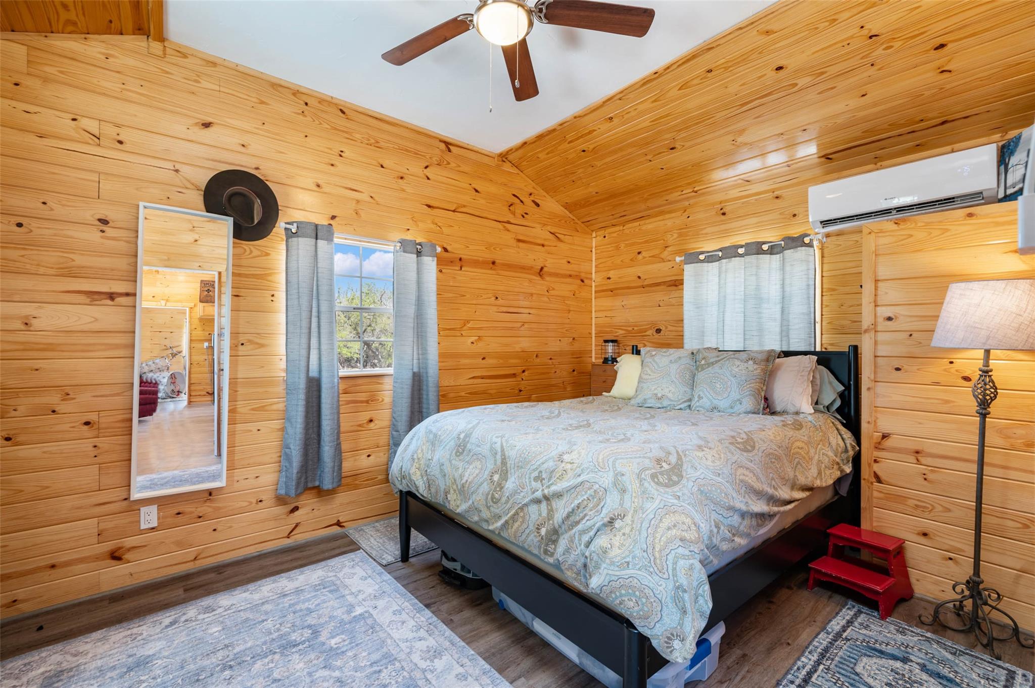 728 Upper Moffett Rd, Medina, TX 78055
