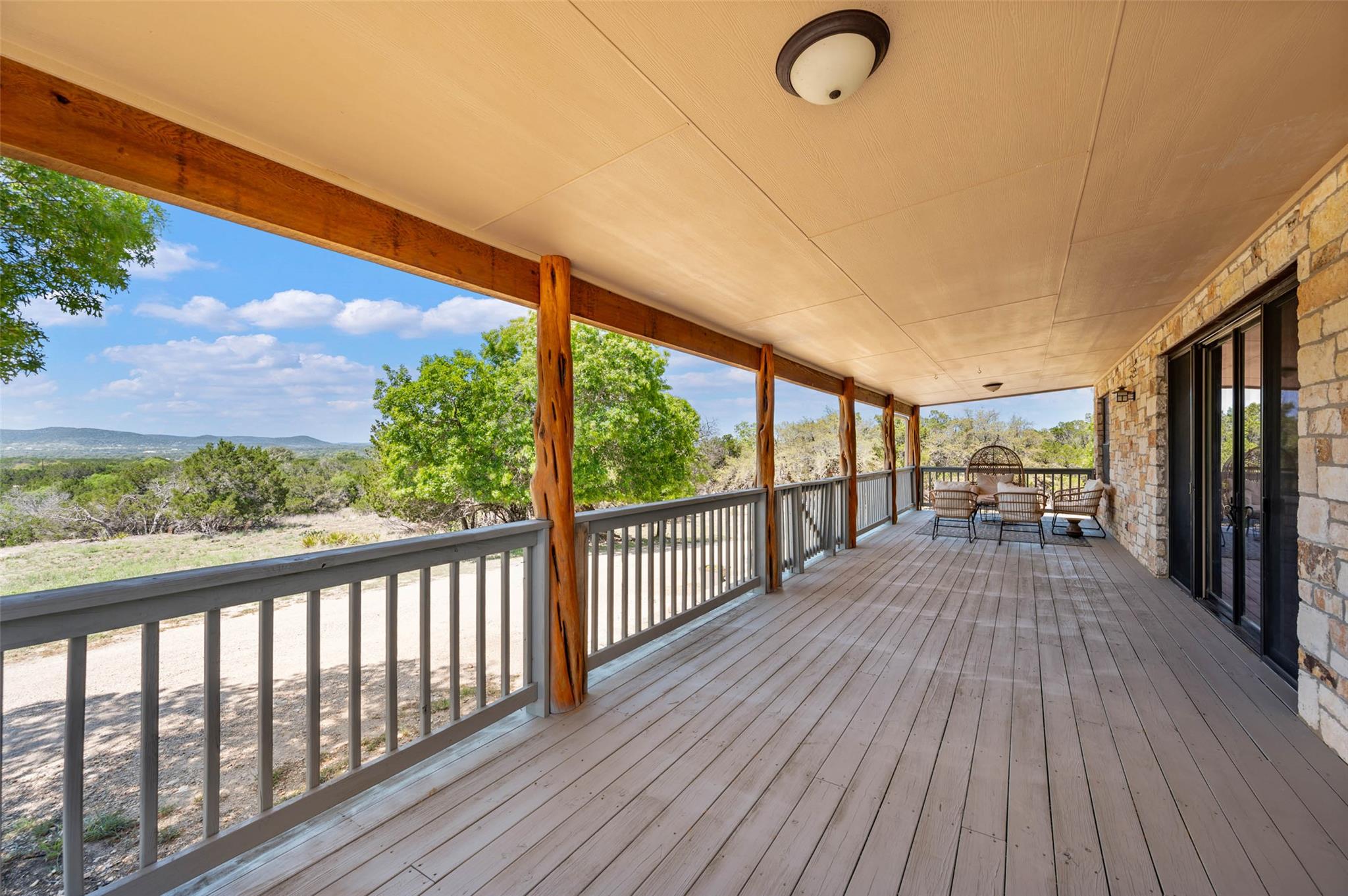 728 Upper Moffett Rd, Medina, TX 78055