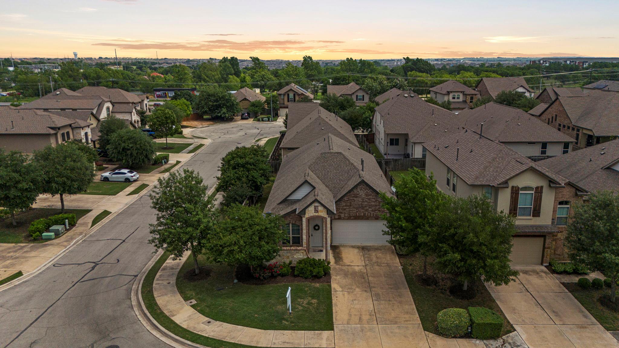 1401 Clearwing Cir, Georgetown, TX 78626