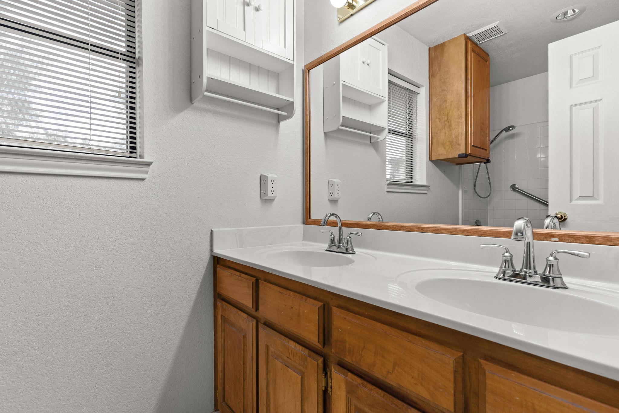 248 CR 4963, Kempner, TX 76539