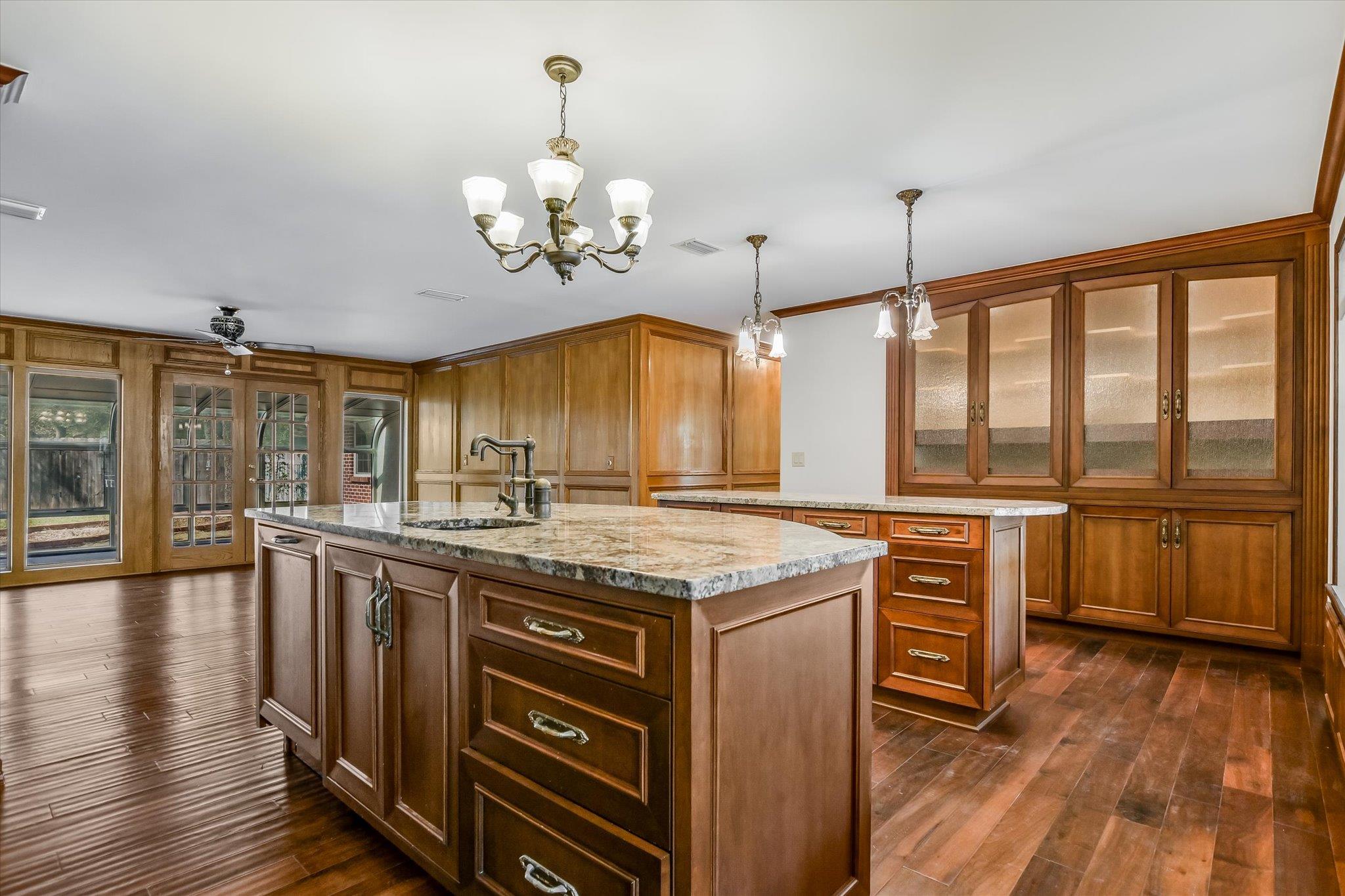 11906 Arch Hill Dr, Austin, TX 78750