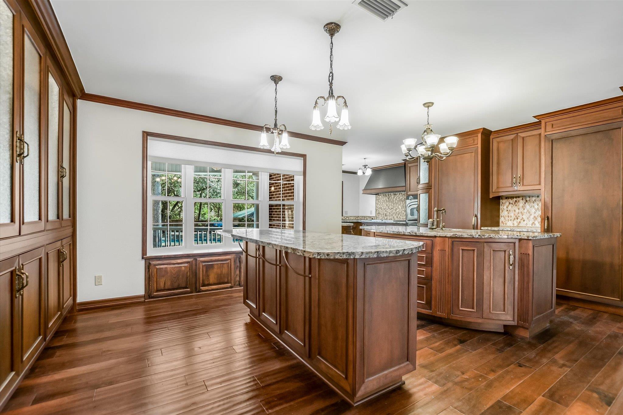 11906 Arch Hill Dr, Austin, TX 78750