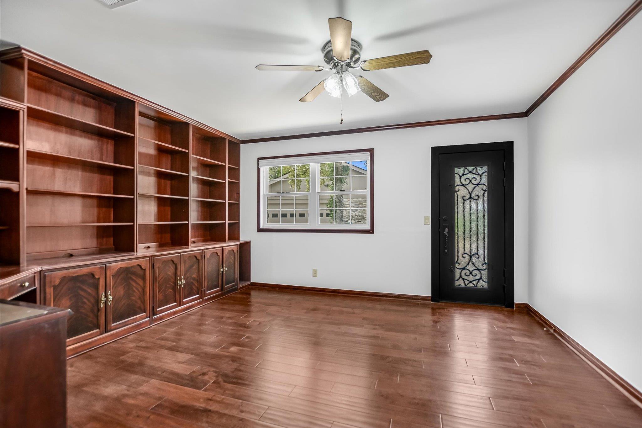 11906 Arch Hill Dr, Austin, TX 78750