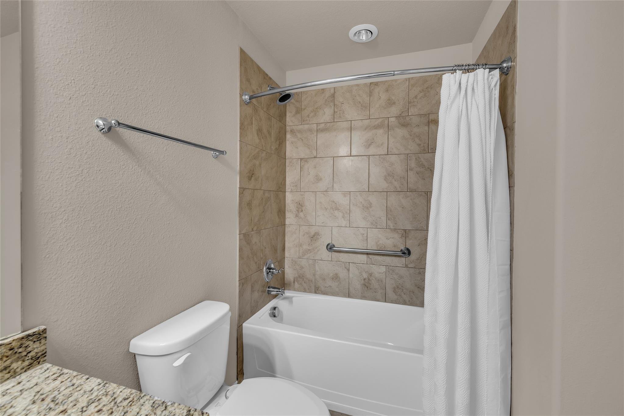 1802 Cattail Dr, Canyon Lake, TX 78133