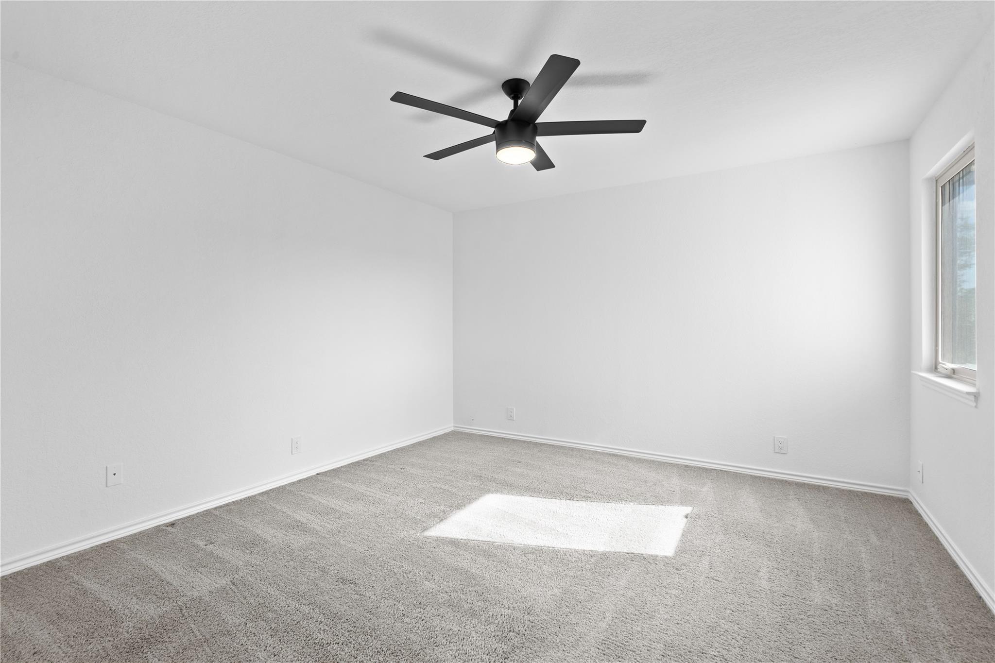 3 Heritage Oaks Dr, Austin, TX 78737