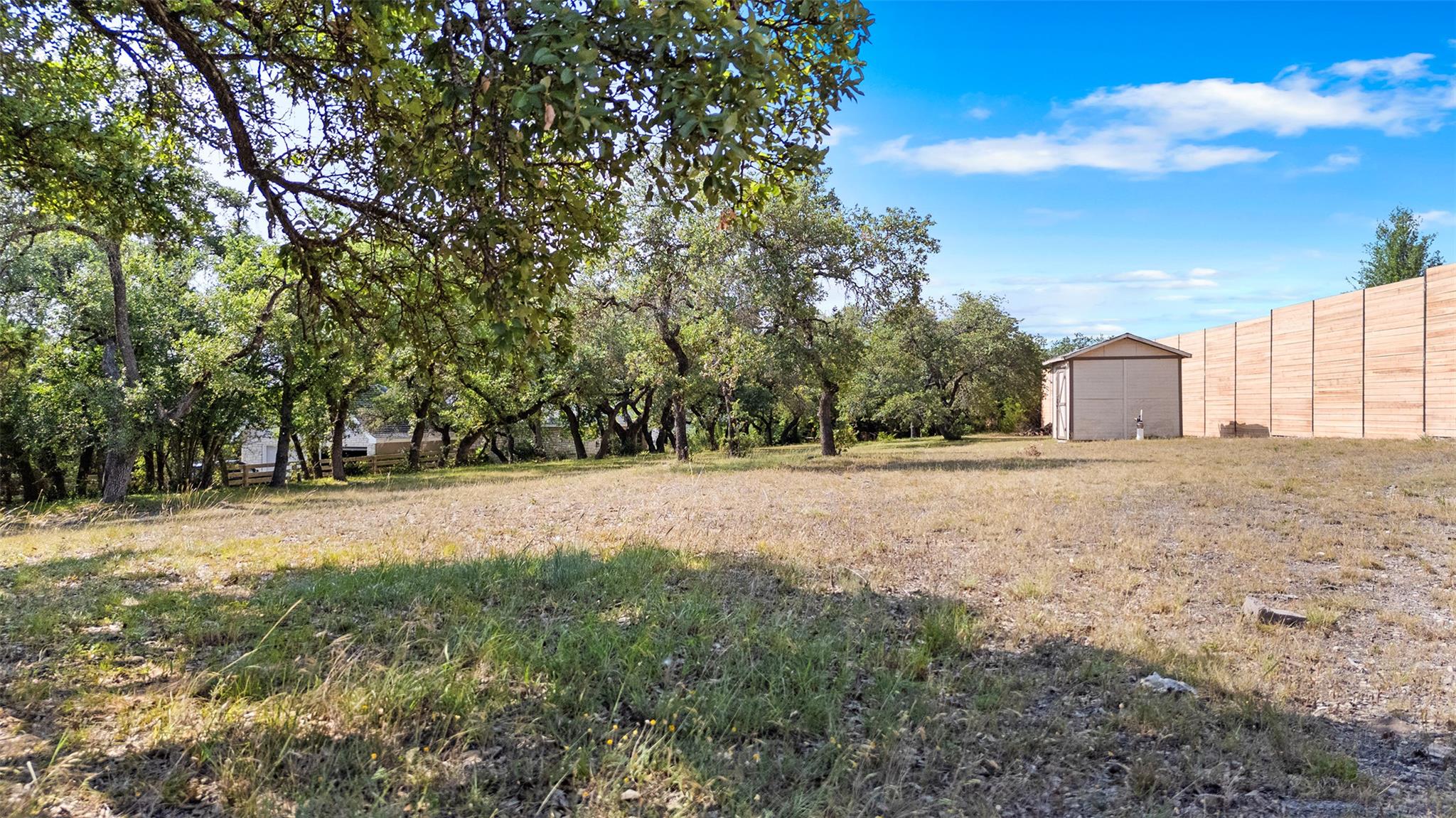 3 Heritage Oaks Dr, Austin, TX 78737