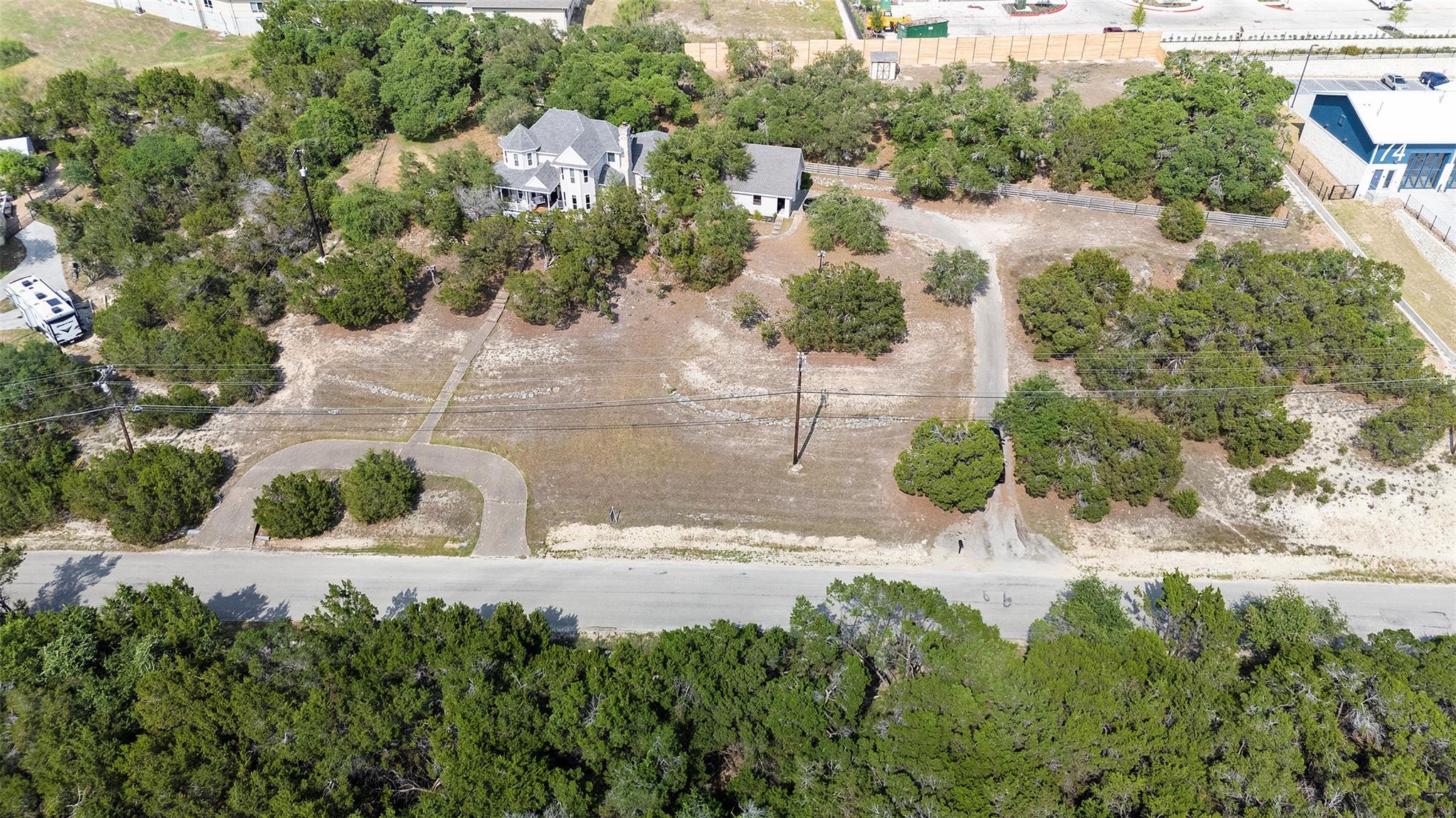 3 Heritage Oaks Dr, Austin, TX 78737