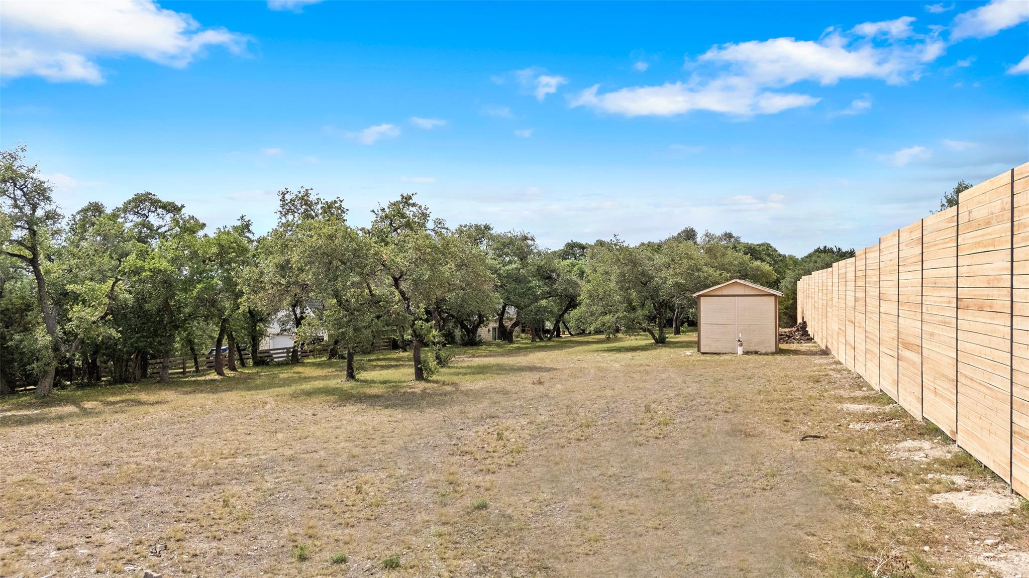 3 Heritage Oaks Dr, Austin, TX 78737