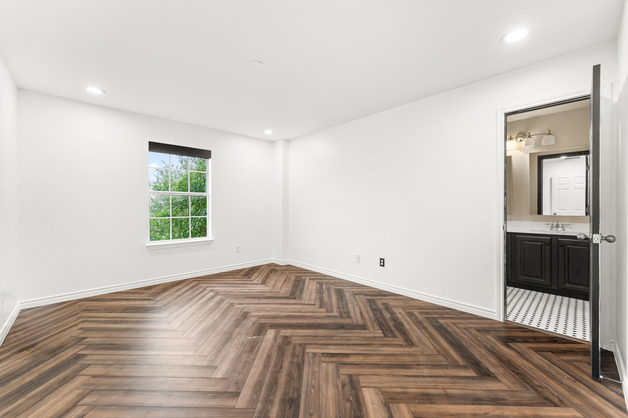 13300 Country Lake Dr, Austin, TX 78732