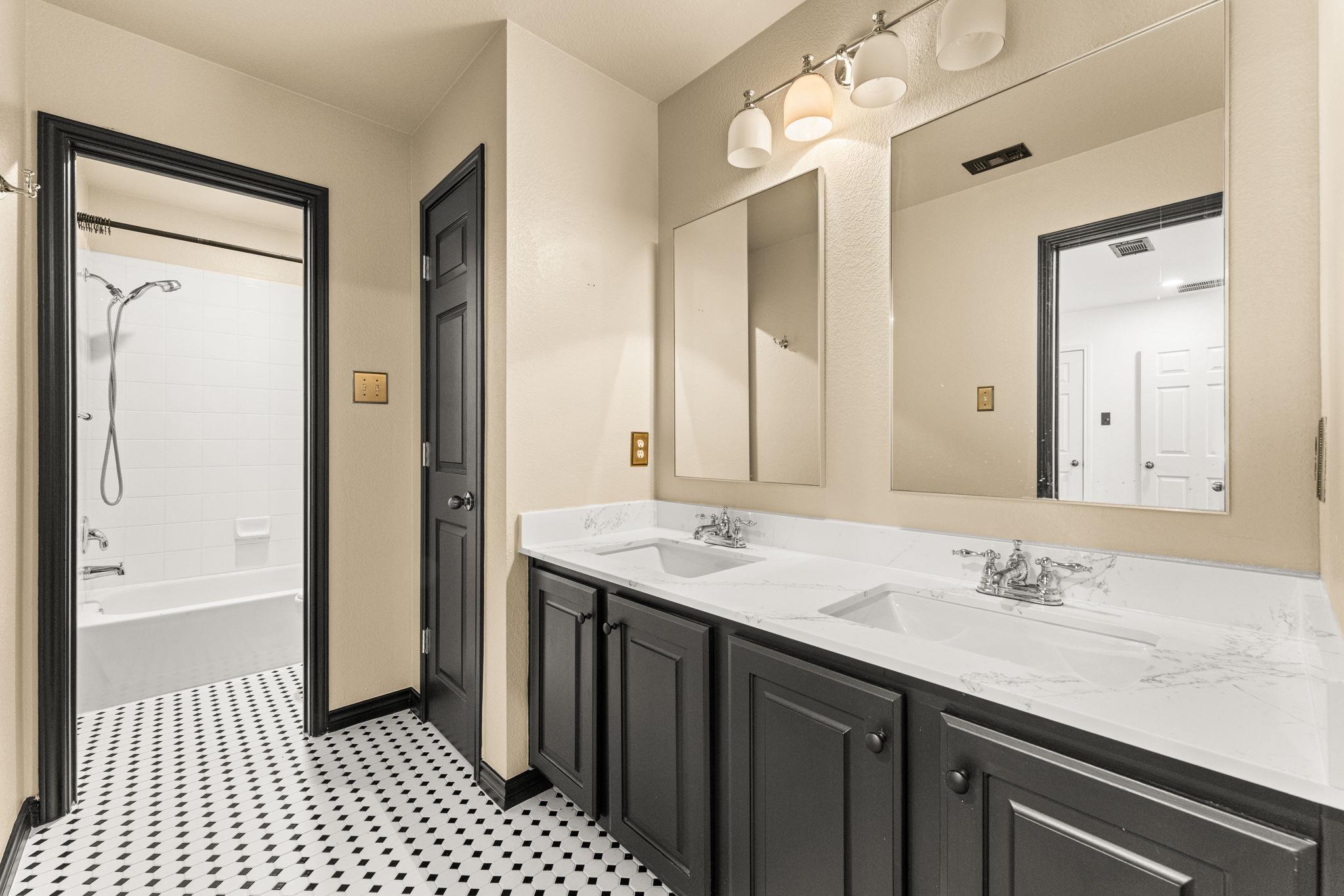 13300 Country Lake Dr, Austin, TX 78732