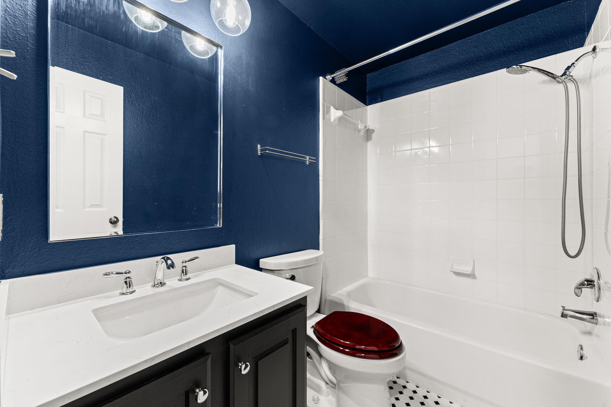 13300 Country Lake Dr, Austin, TX 78732