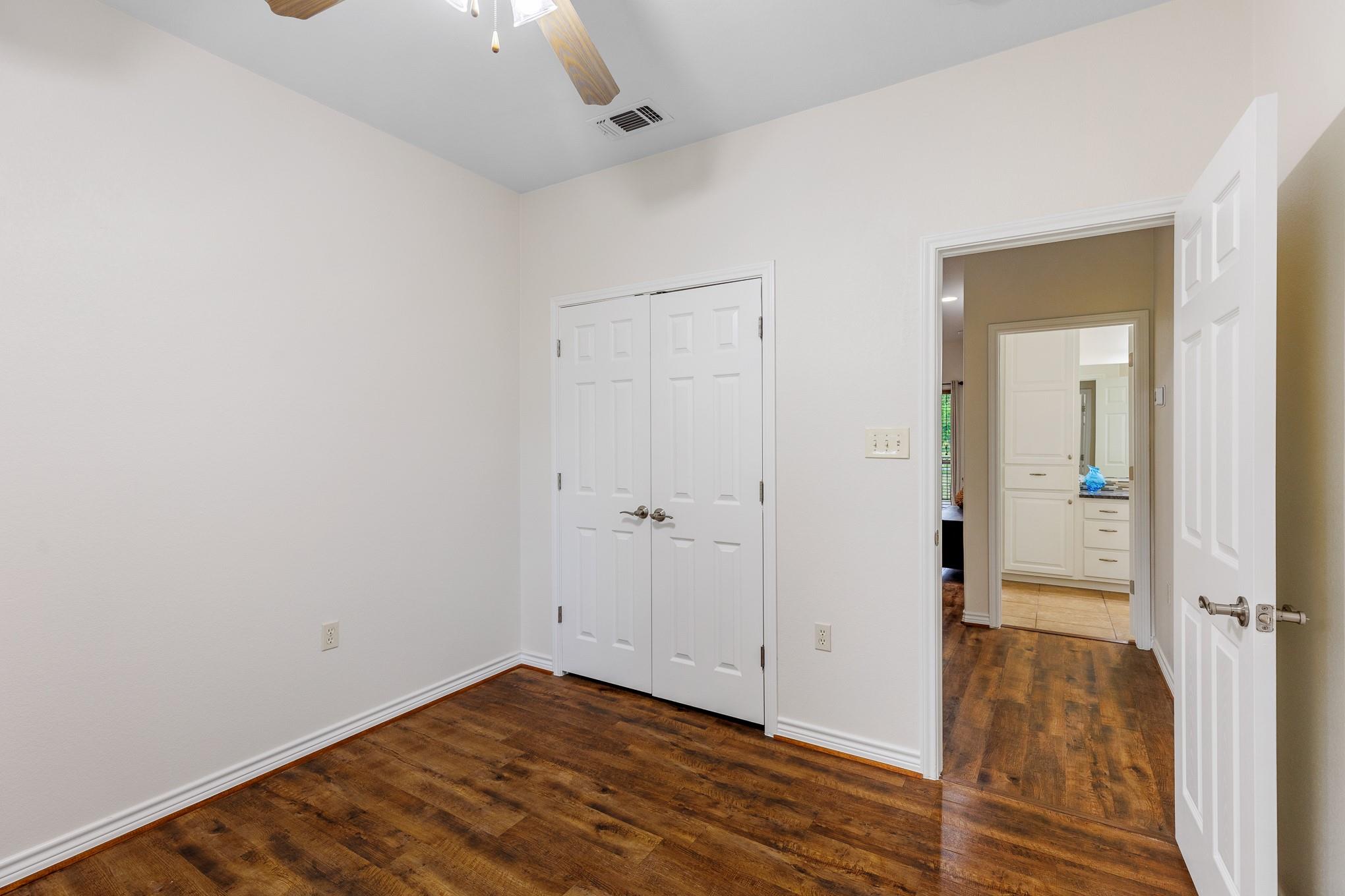 739 Birch Ln, Cottonwood Shores, TX 78657