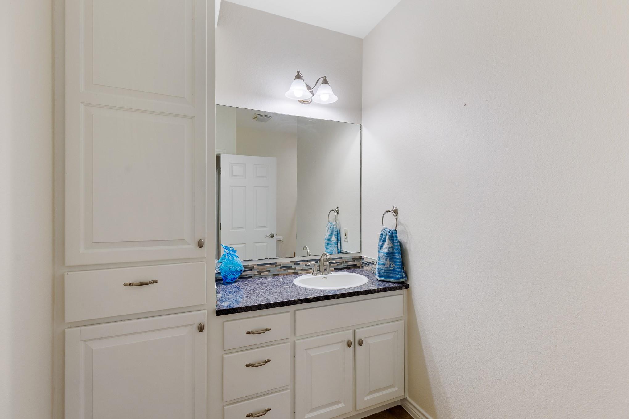 739 Birch Ln, Cottonwood Shores, TX 78657