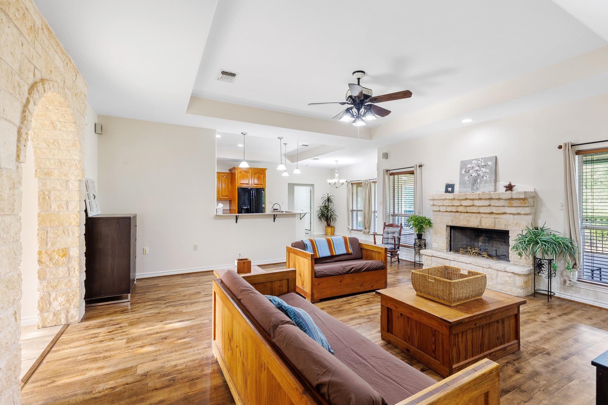739 Birch Ln, Cottonwood Shores, TX 78657