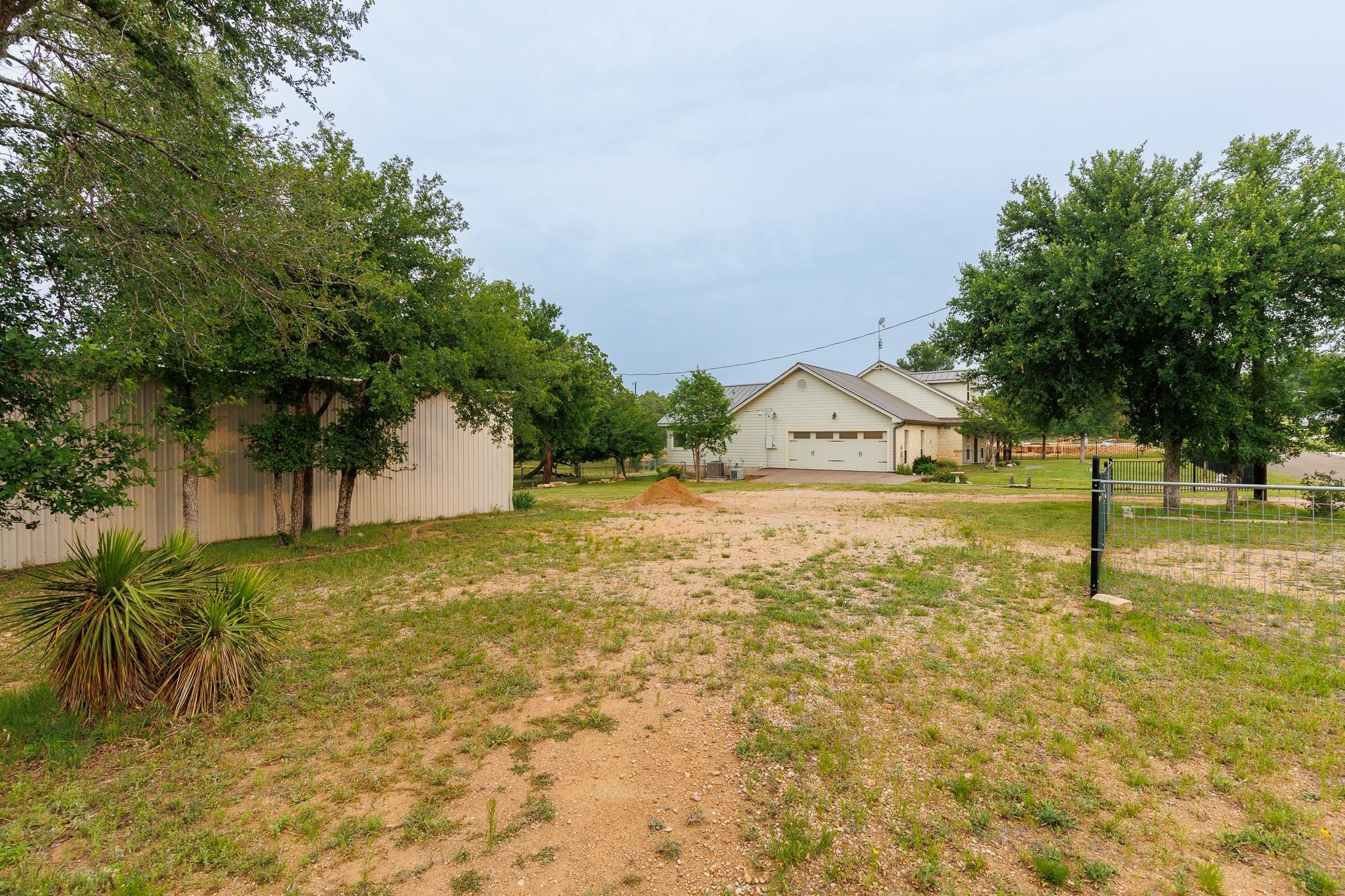 739 Birch Ln, Cottonwood Shores, TX 78657