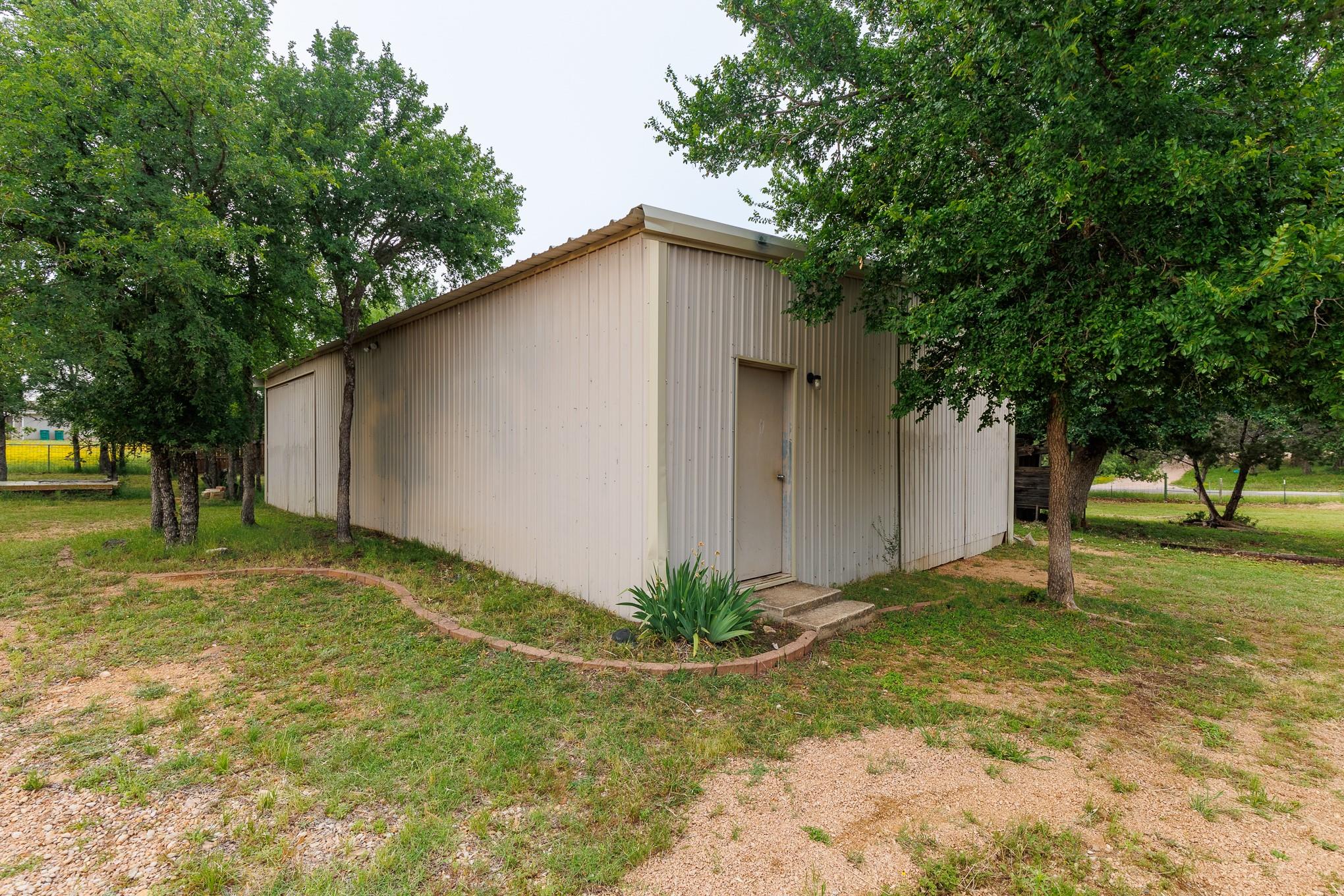 739 Birch Ln, Cottonwood Shores, TX 78657