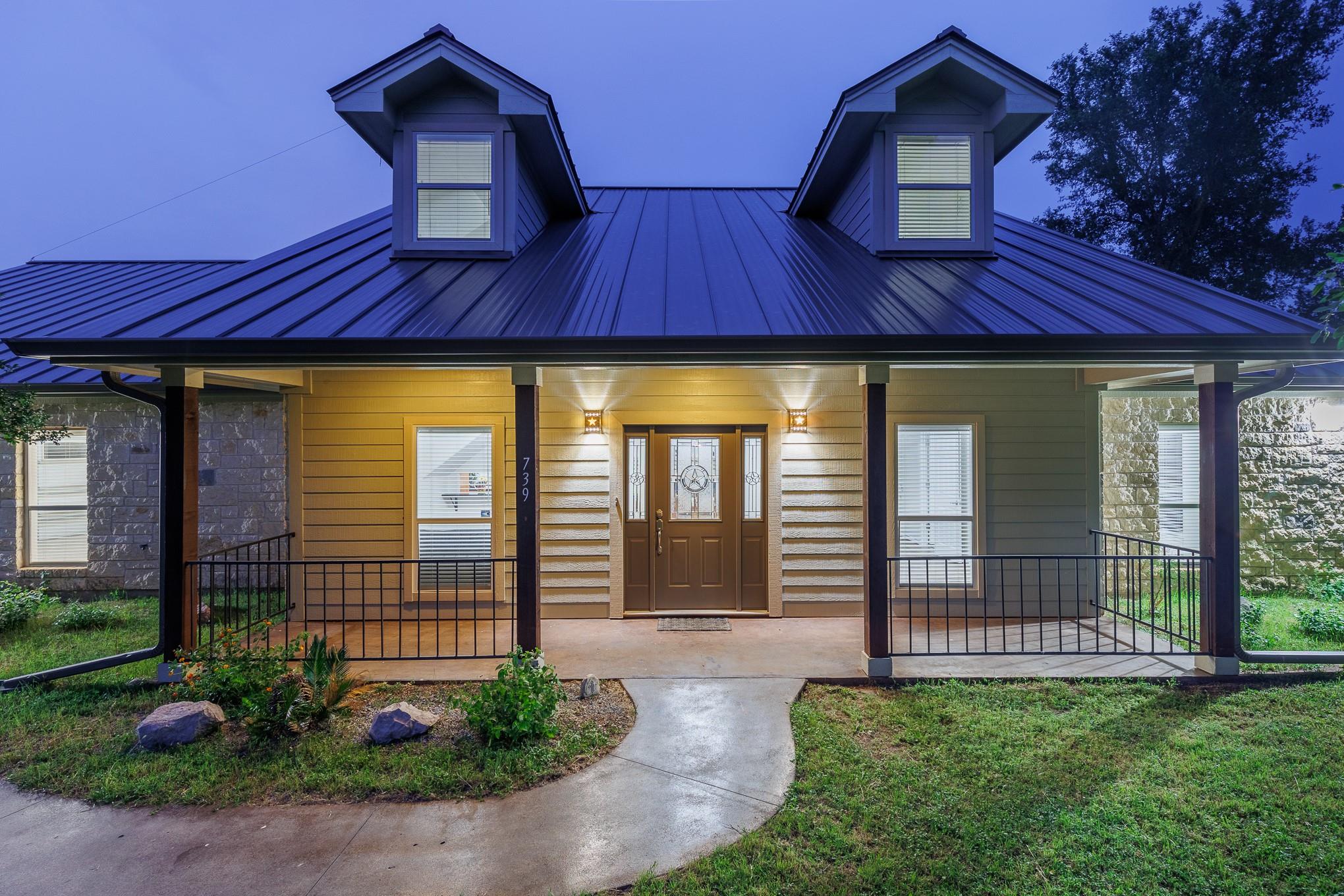 739 Birch Ln, Cottonwood Shores, TX 78657