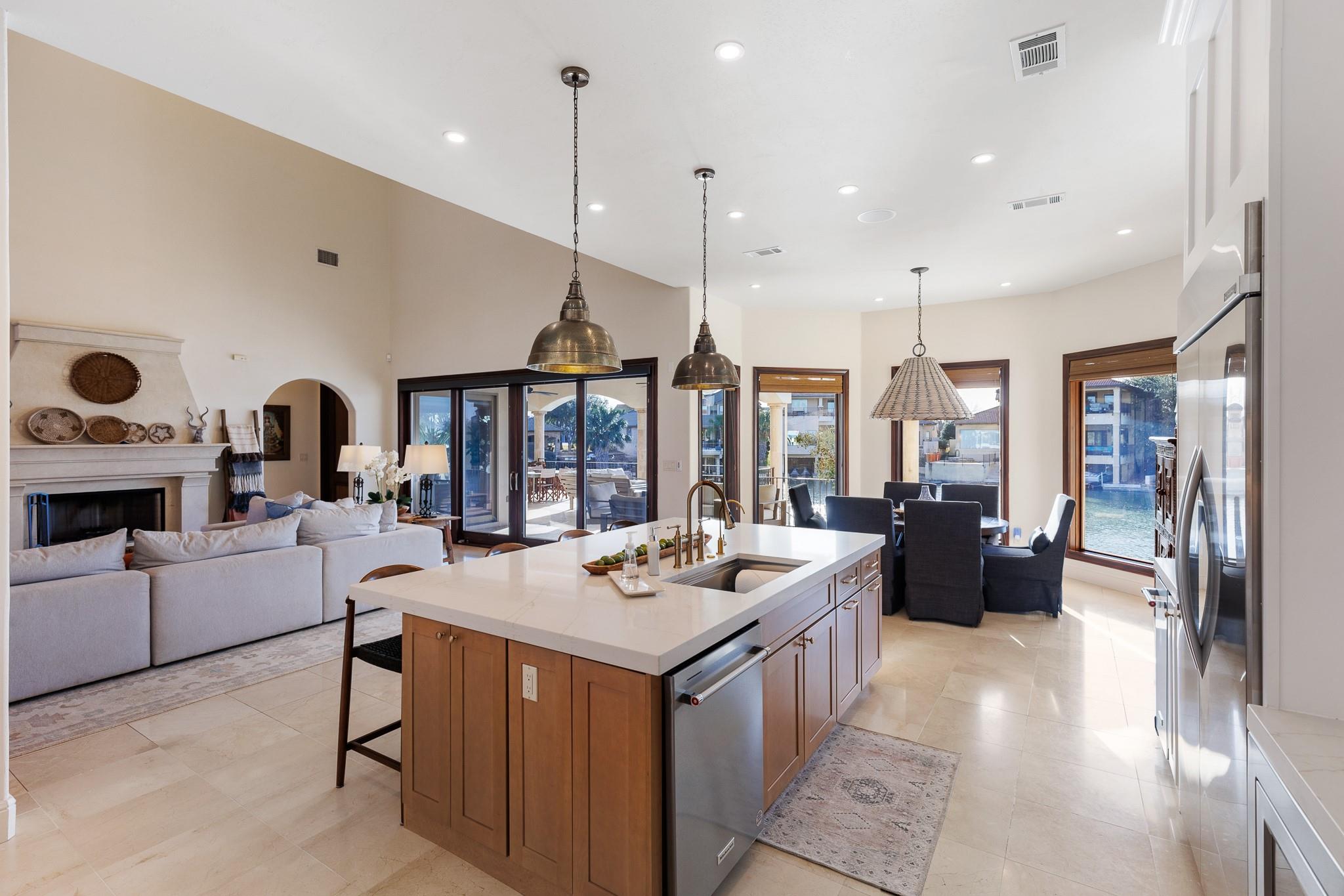 147 Applehead Island Dr, Horseshoe Bay, TX 78657