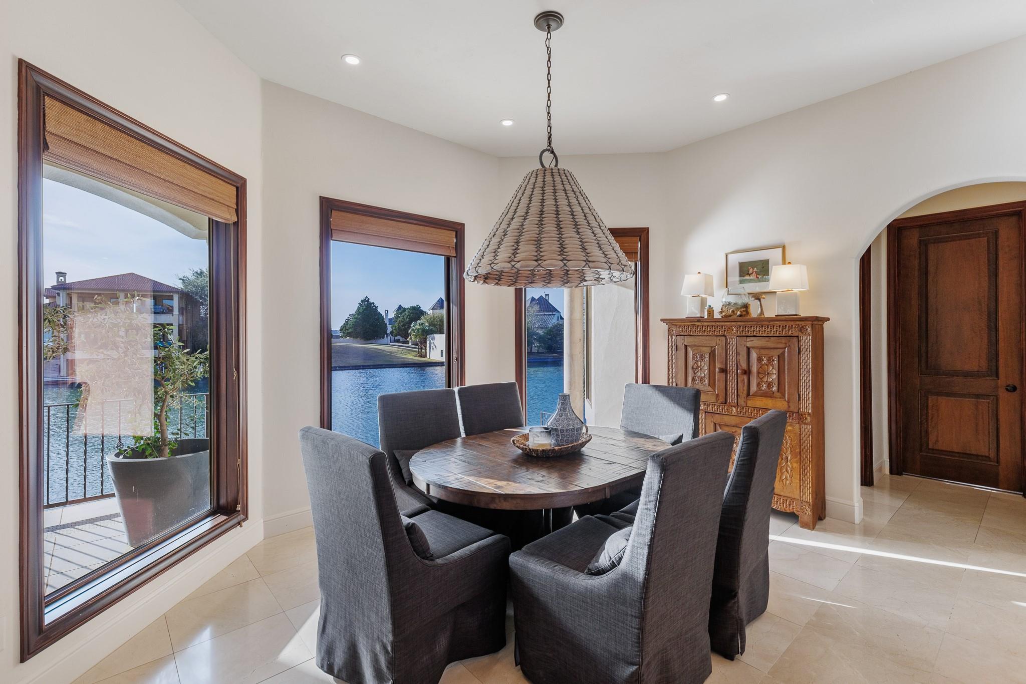 147 Applehead Island Dr, Horseshoe Bay, TX 78657