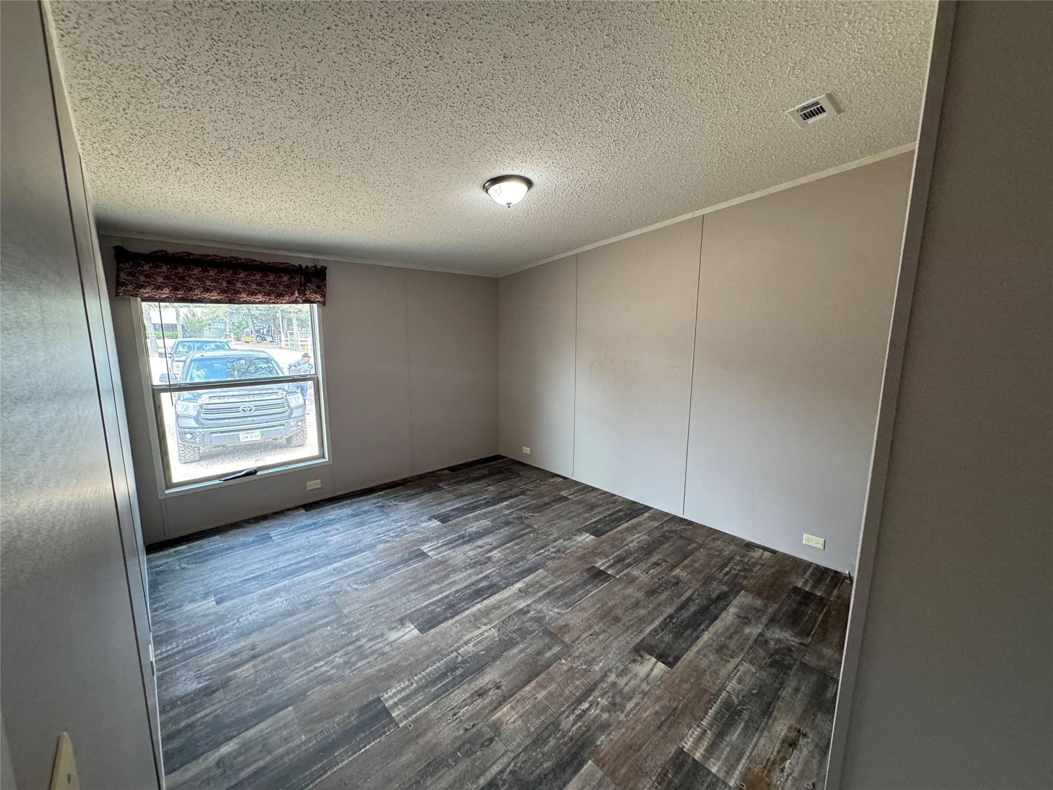 1740 Sandy Creek Rd, Red Rock, TX 78616