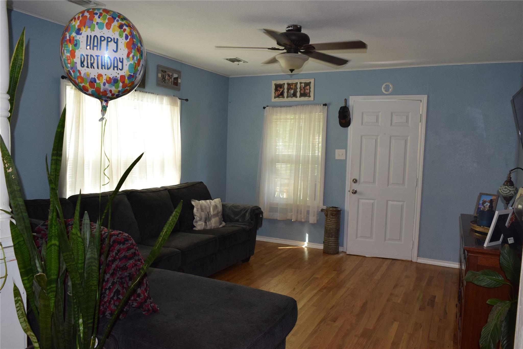 1200 NE 5th St, Smithville, TX 78957