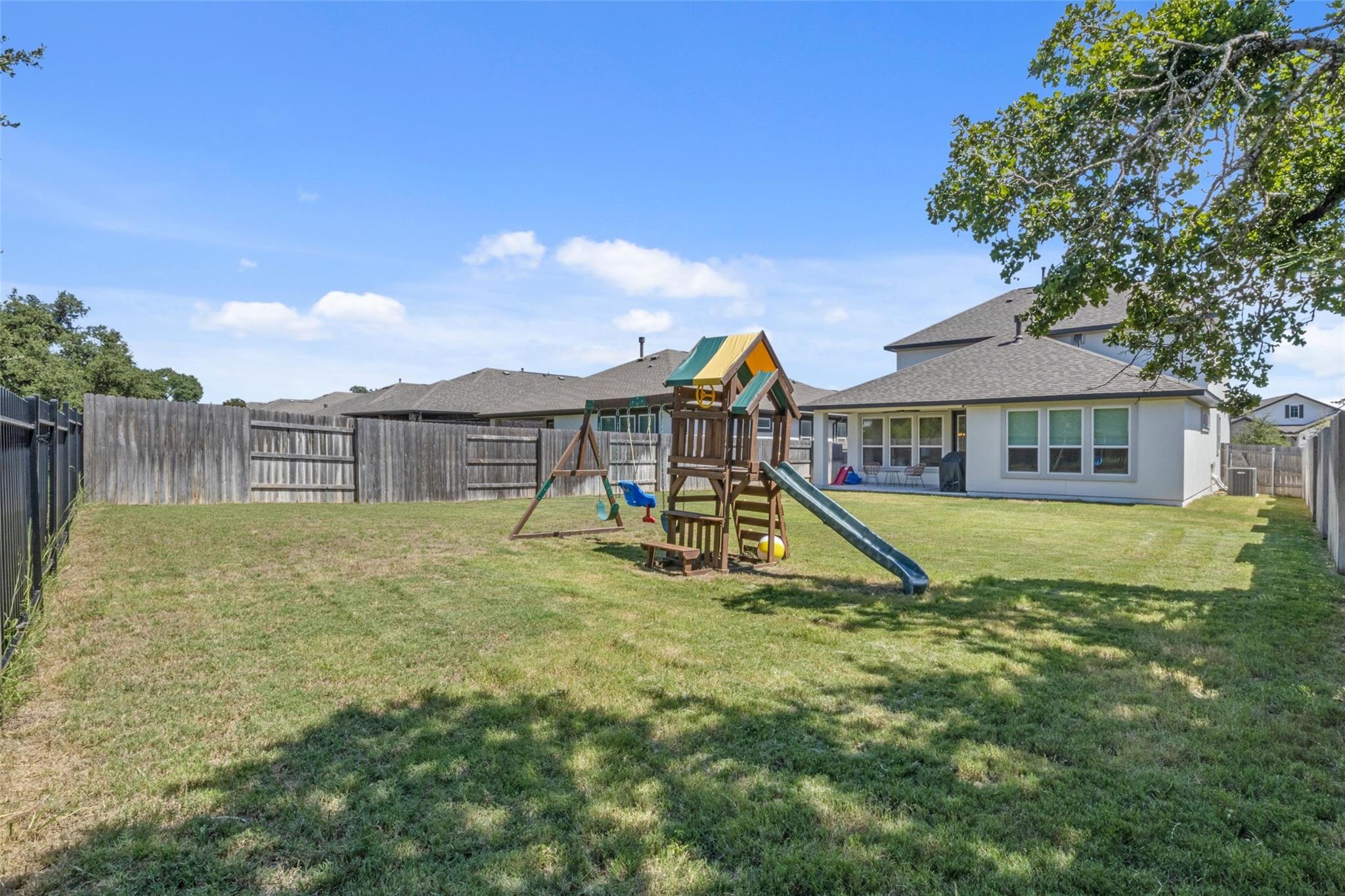 192 Yarbrough Dr, Dripping Springs, TX 78620