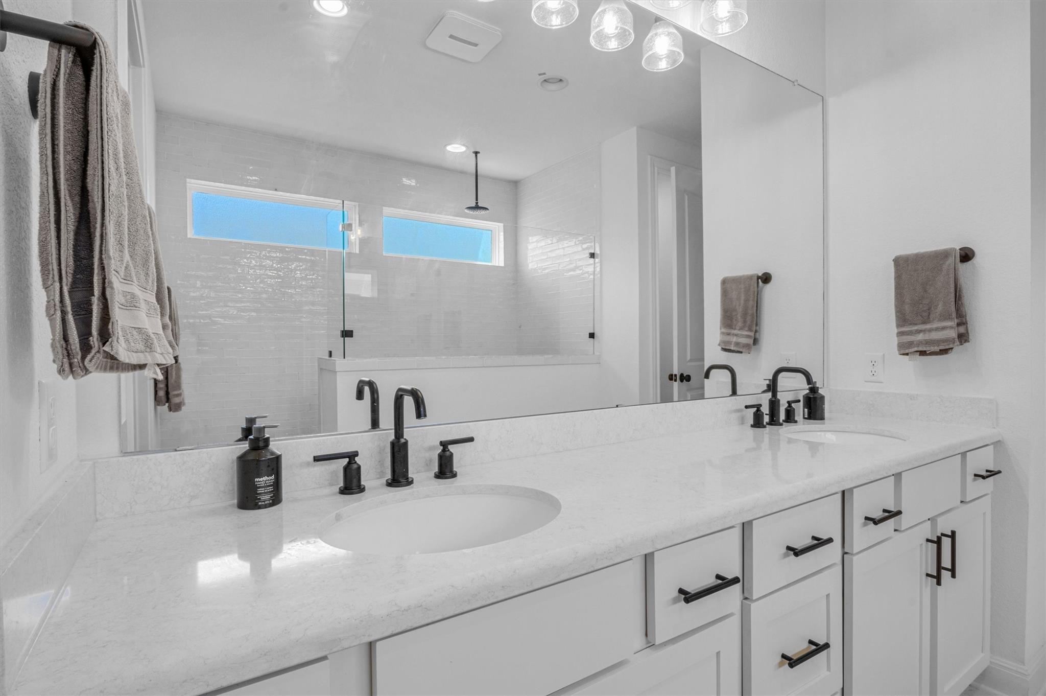 192 Yarbrough Dr, Dripping Springs, TX 78620