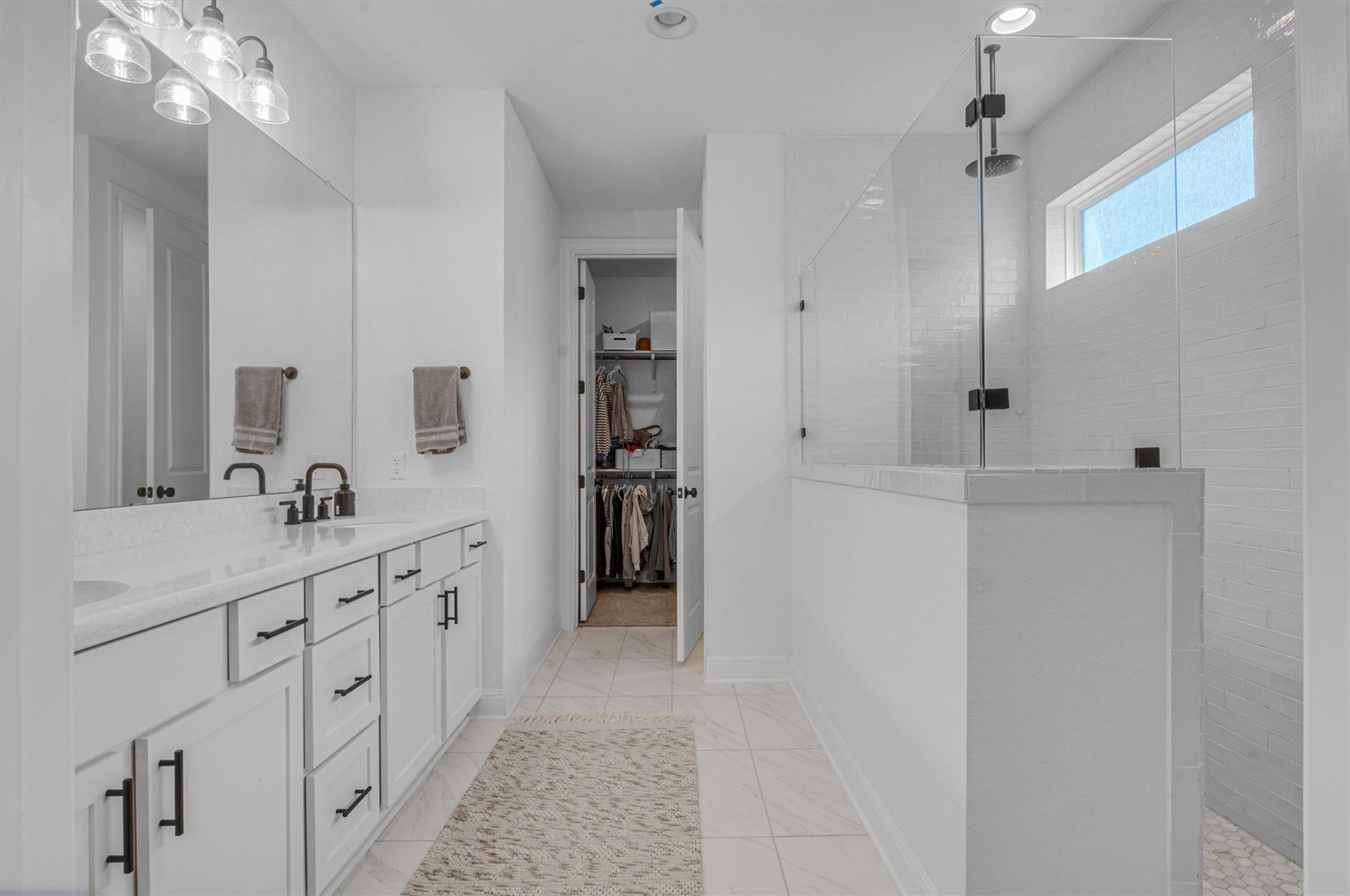 192 Yarbrough Dr, Dripping Springs, TX 78620