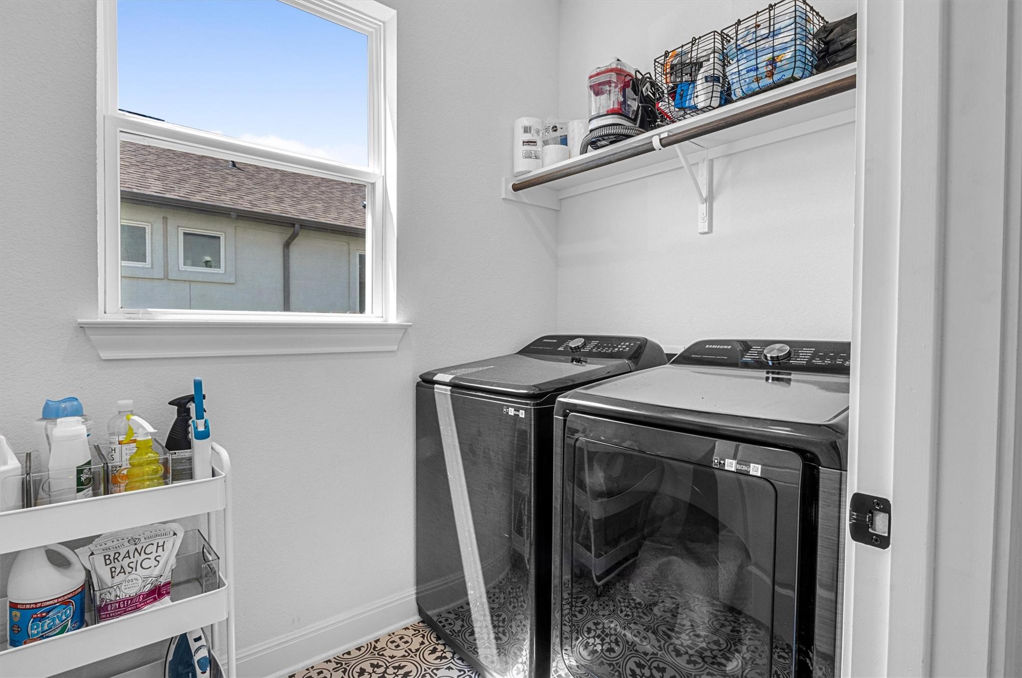 192 Yarbrough Dr, Dripping Springs, TX 78620