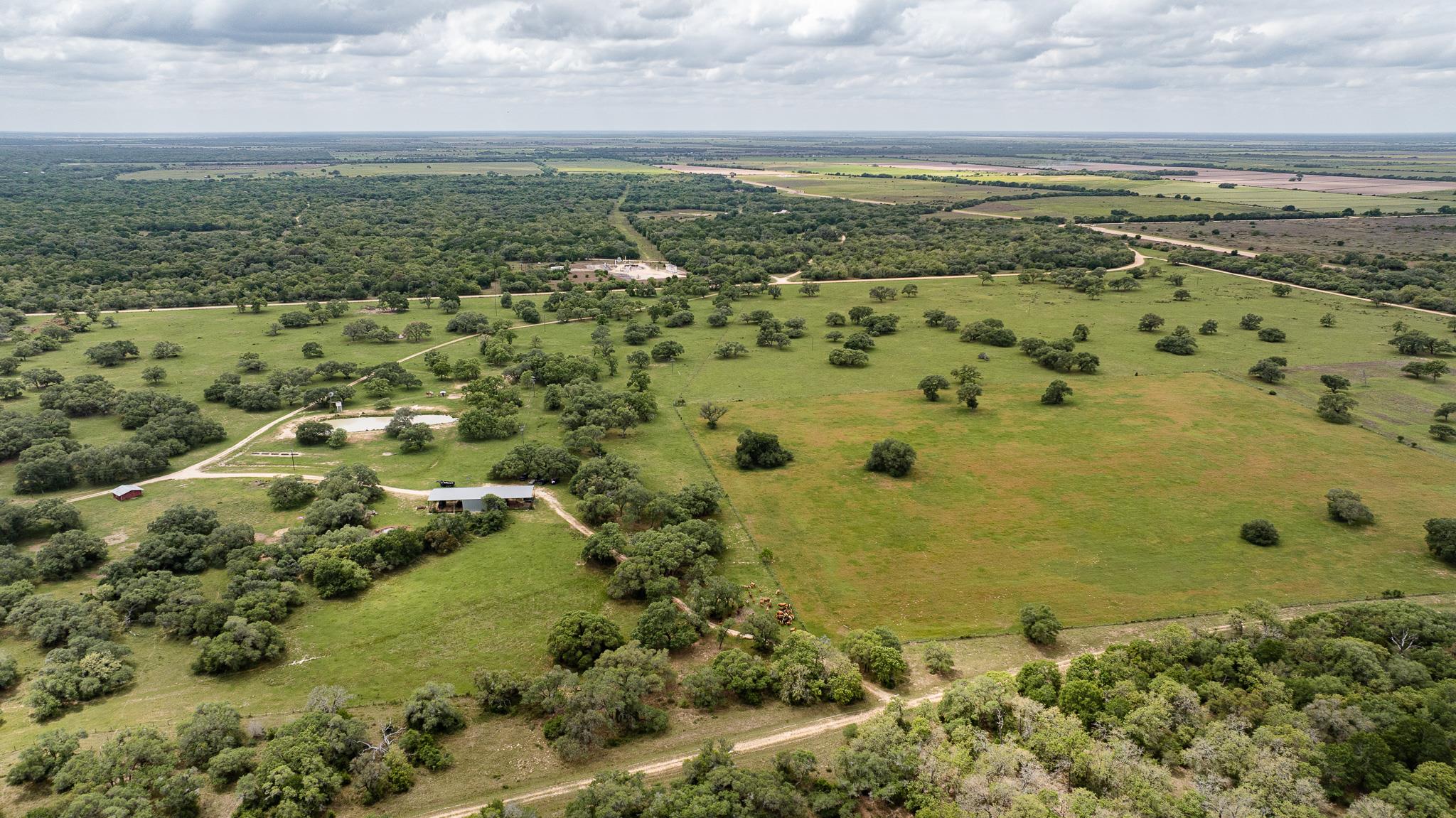 3814 CR 19, Hallettsville, TX 77964