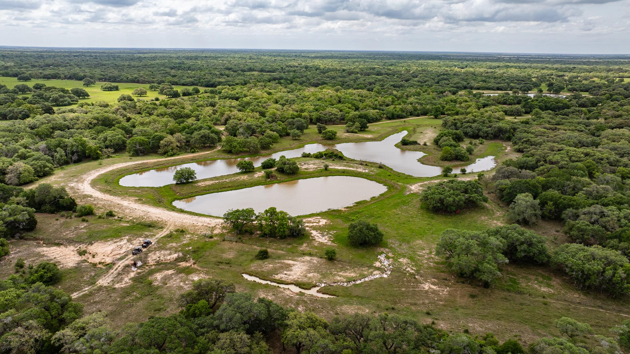 3814 CR 19, Hallettsville, TX 77964