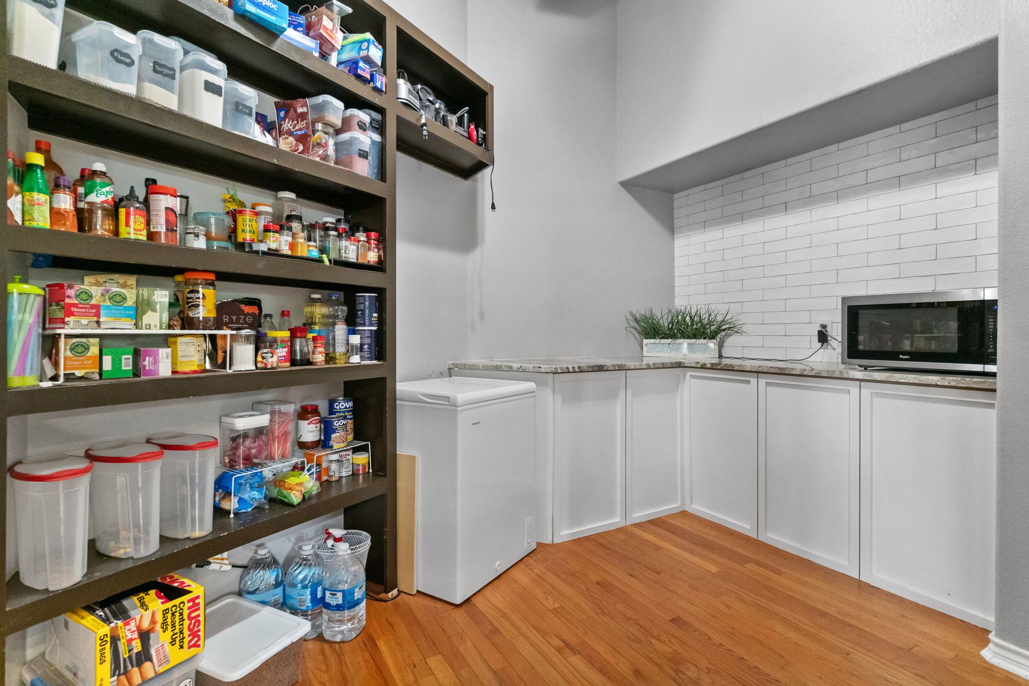 129 Valley Spur, Smithville, TX 78957