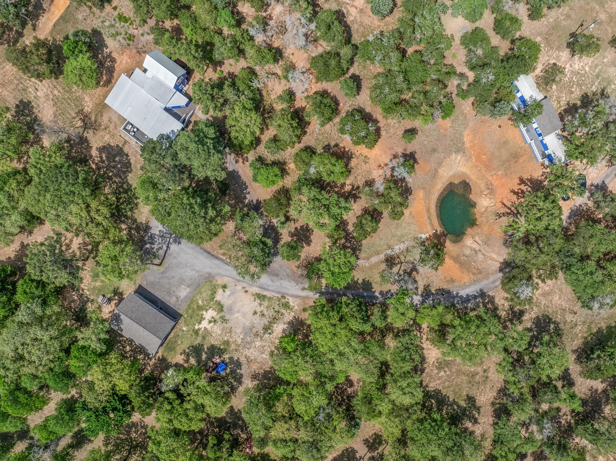 129 Valley Spur, Smithville, TX 78957