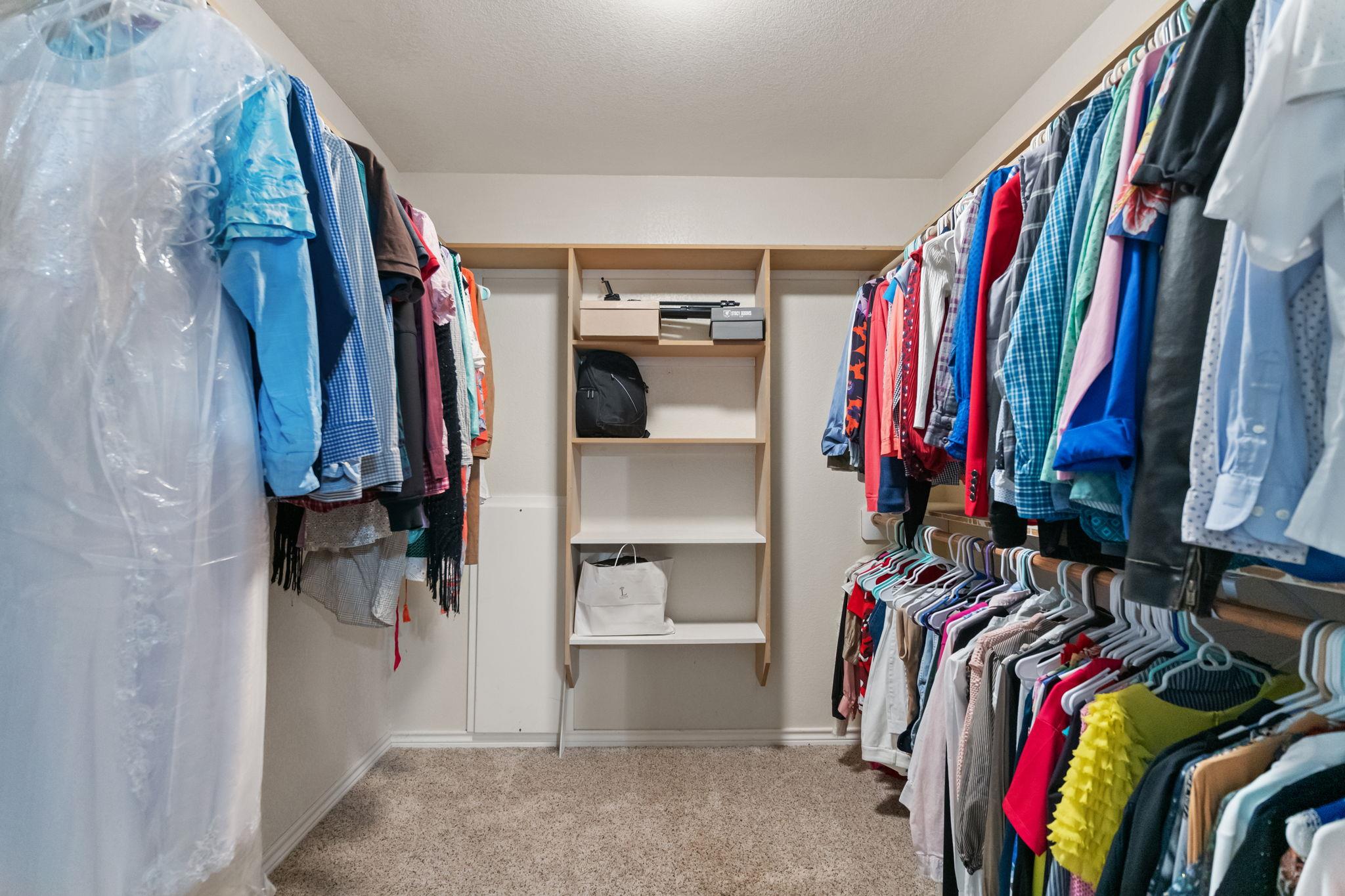 129 Valley Spur, Smithville, TX 78957