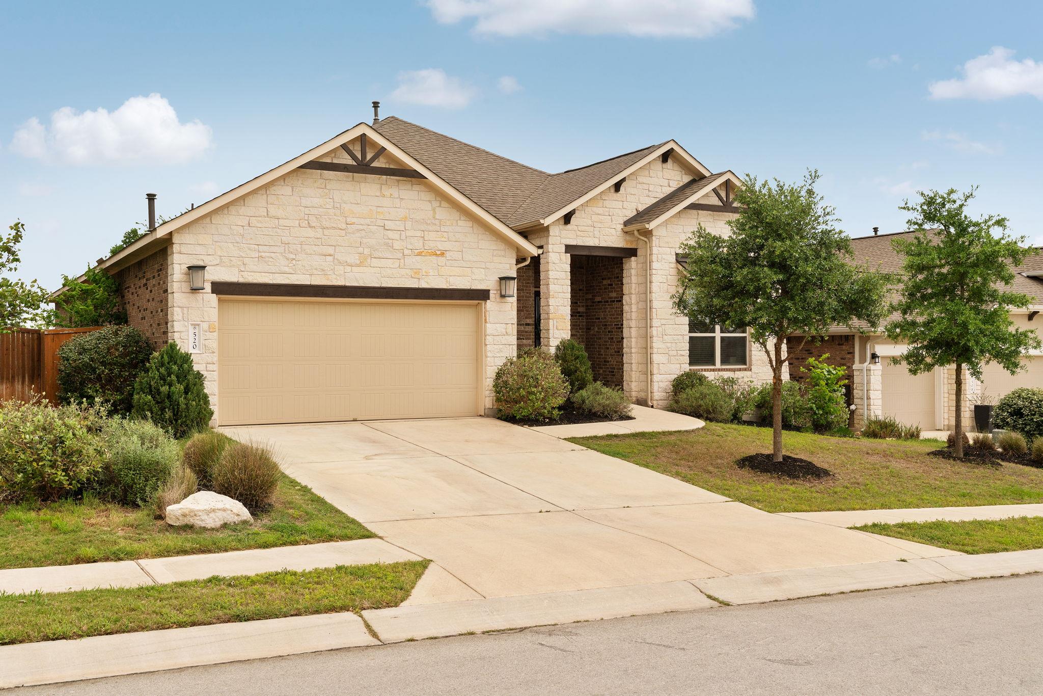520 Peakside Cir, Dripping Springs, TX 78620