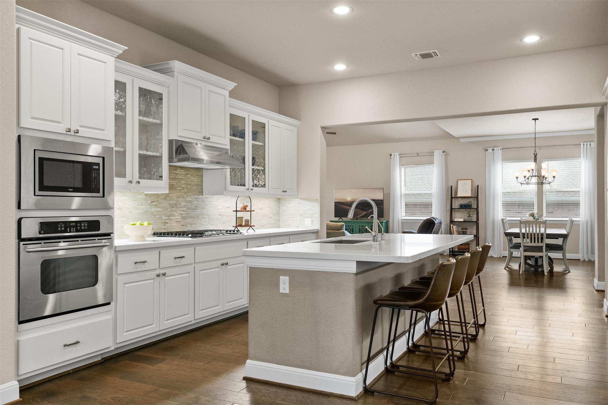520 Peakside Cir, Dripping Springs, TX 78620
