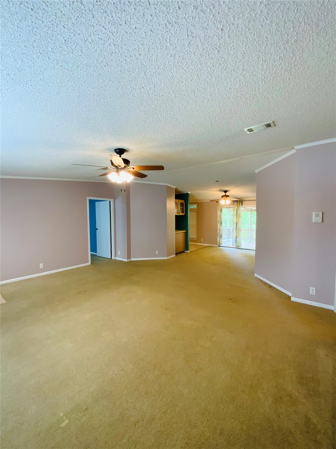 525 South Chambers St, Giddings, TX 78942