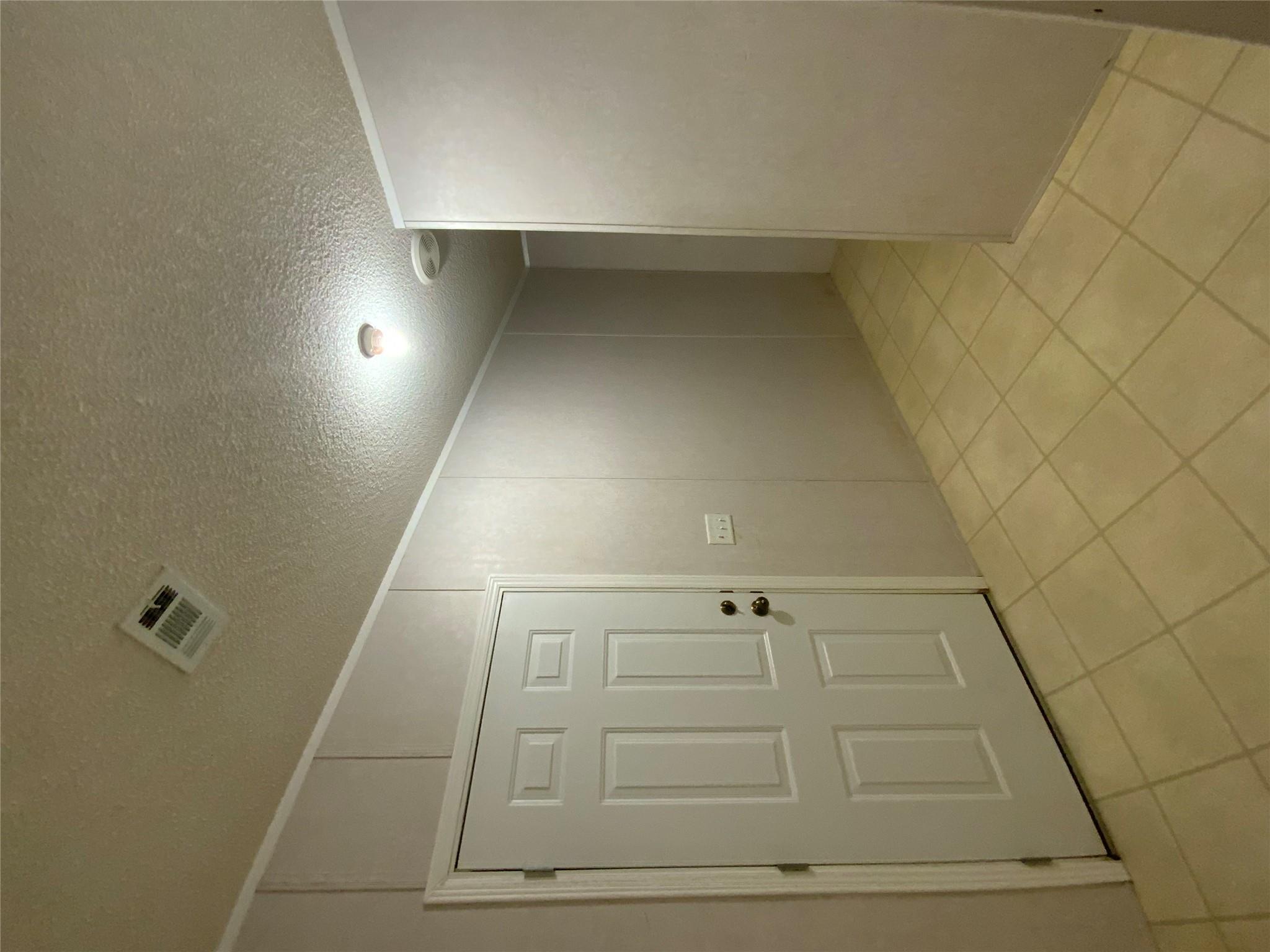 525 South Chambers St, Giddings, TX 78942