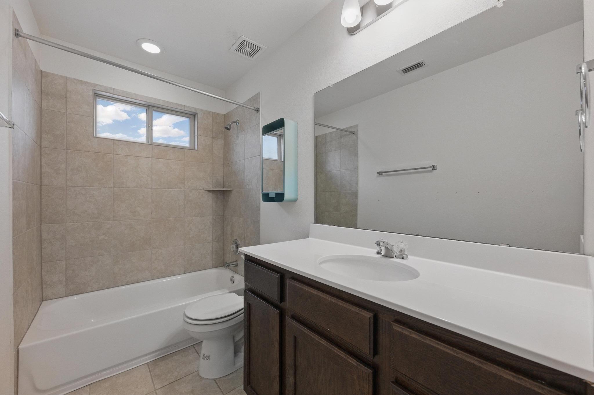 300 Wapiti Rd, Buda, TX 78610