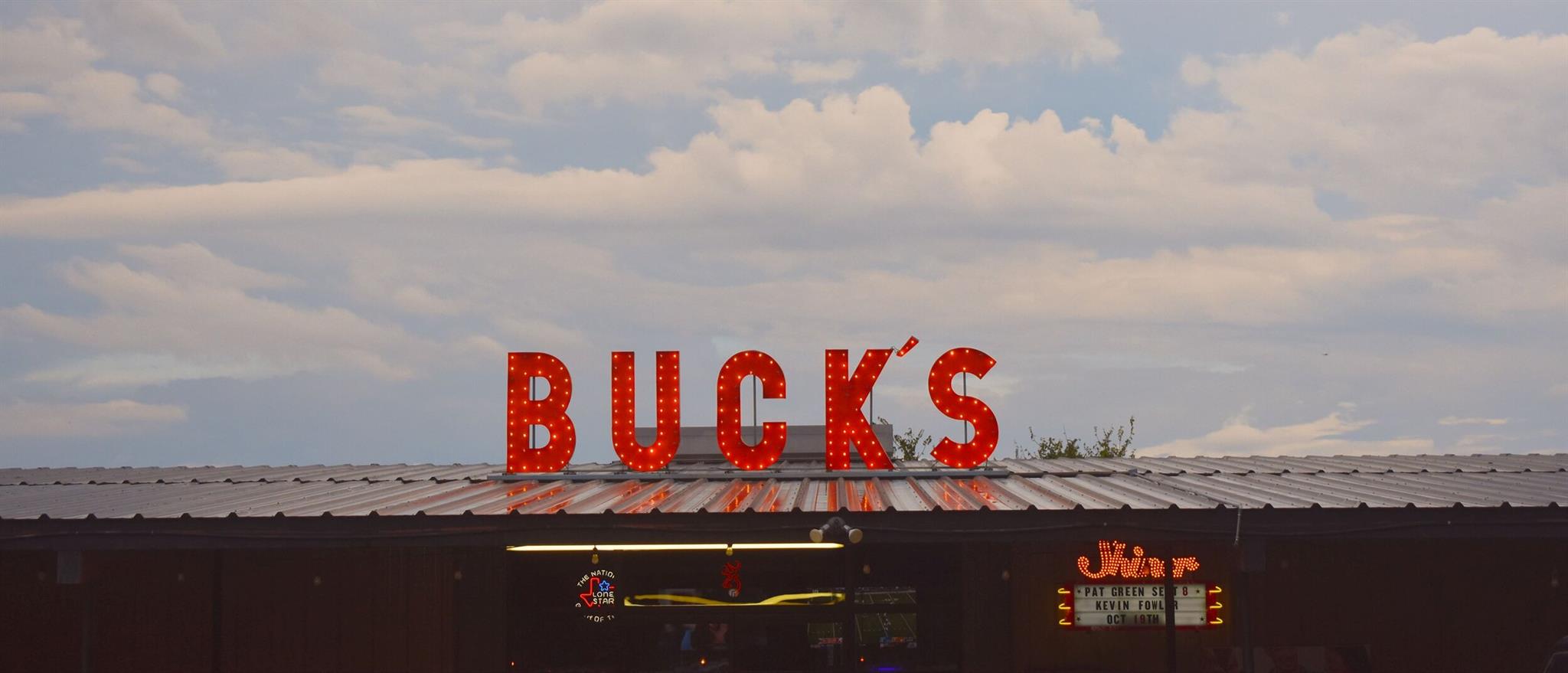 300 Wapiti Rd, Buda, TX 78610